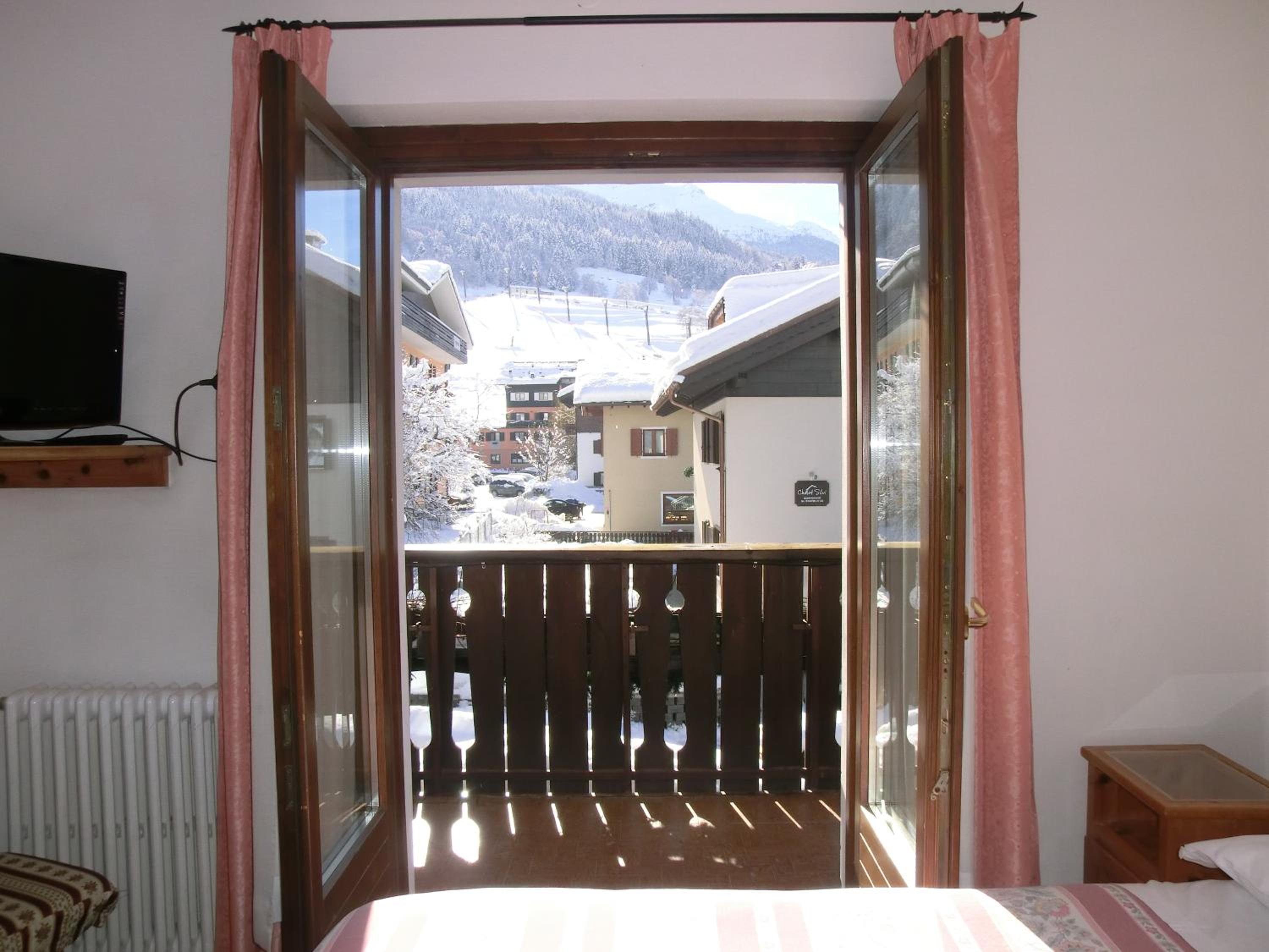 Double Room - Photo 8