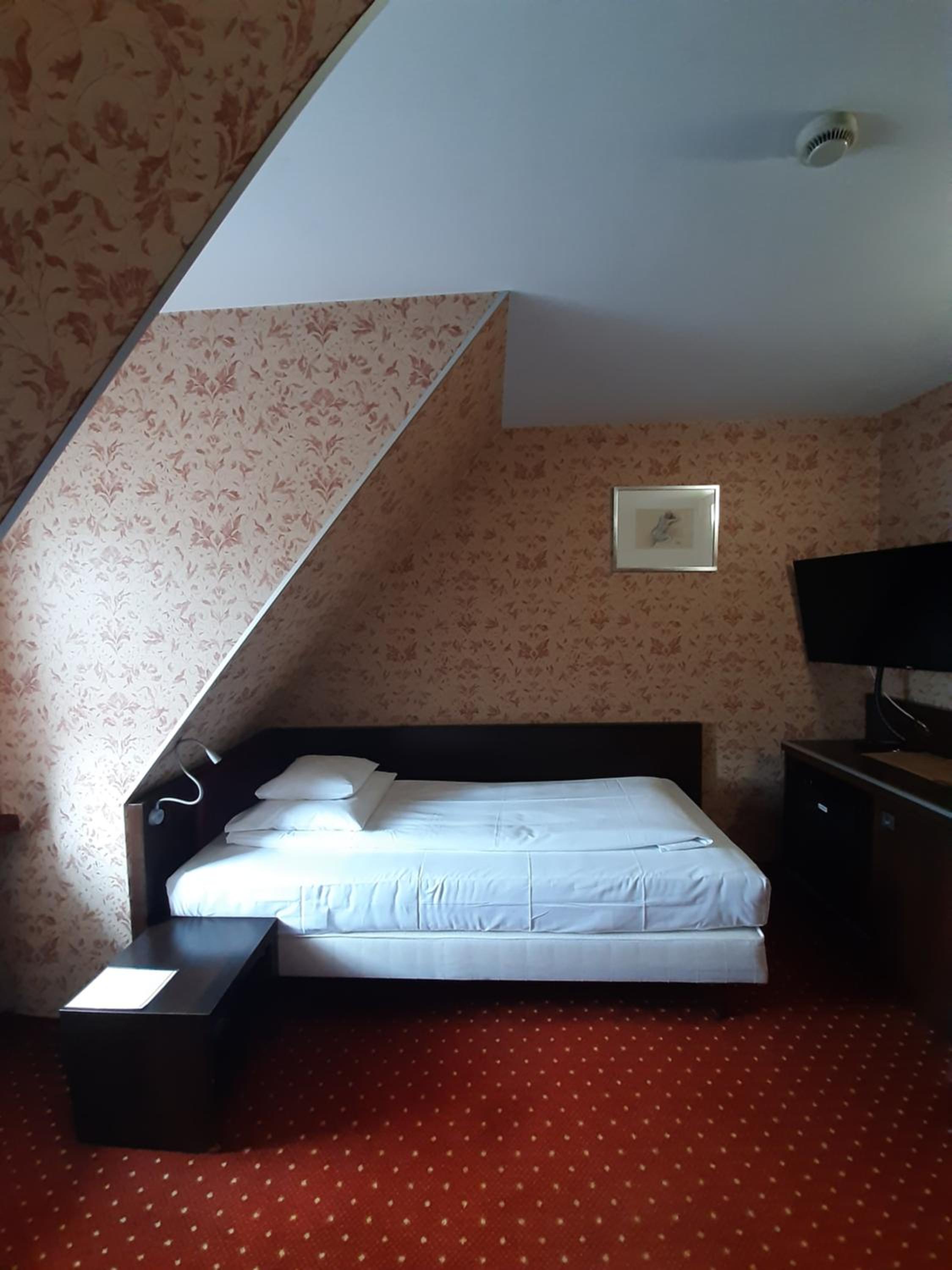 Single Room photo 3