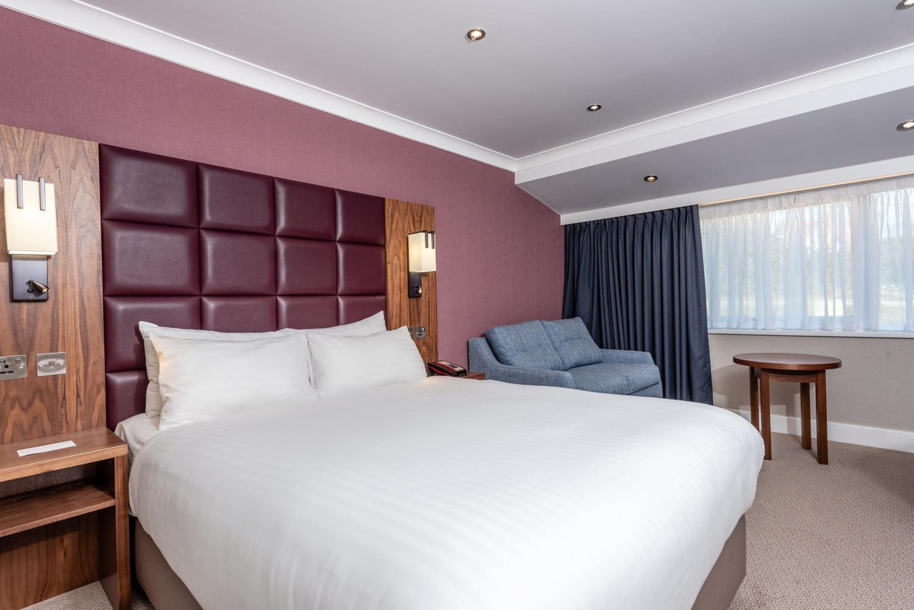 Standard King Room - Photo 5