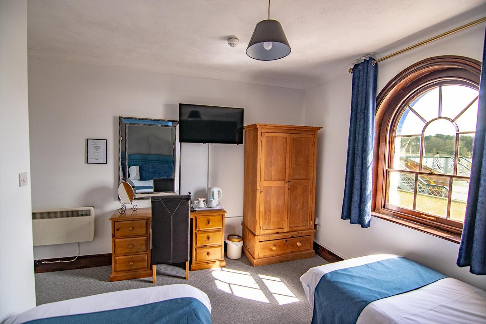 Standard Twin Room photo 3