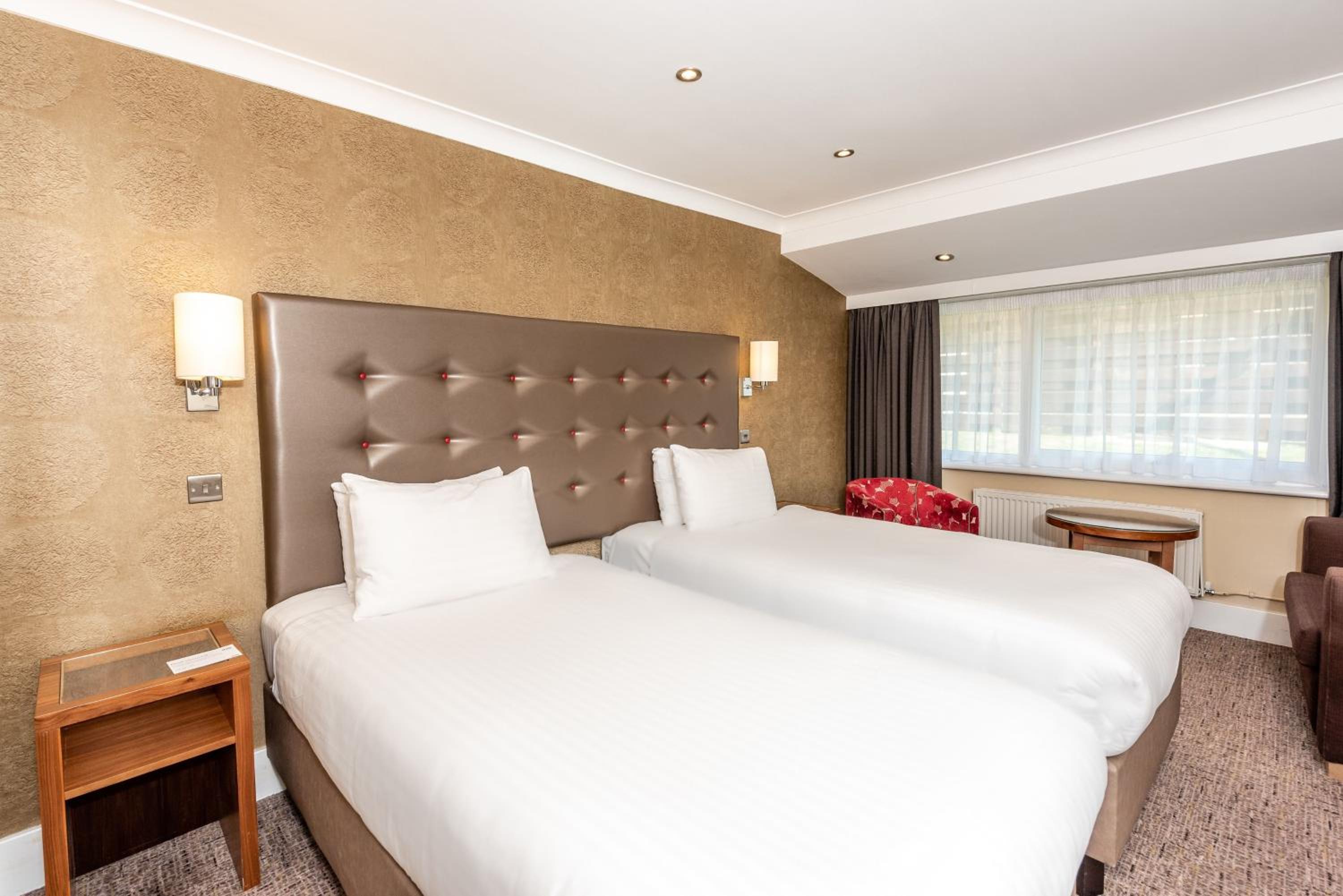 Standard Queen Room - Photo 1