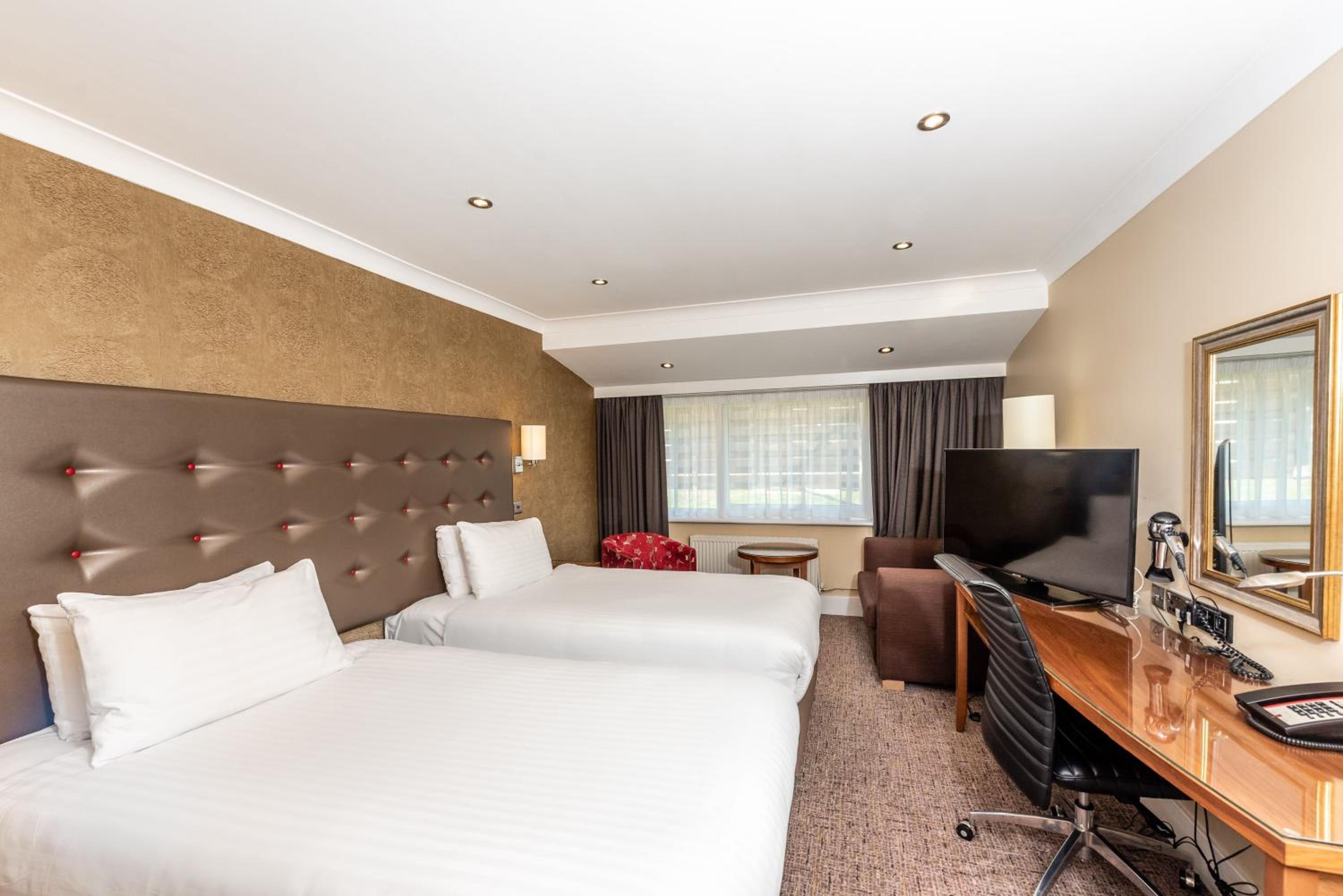 Standard Queen Room - Photo 3