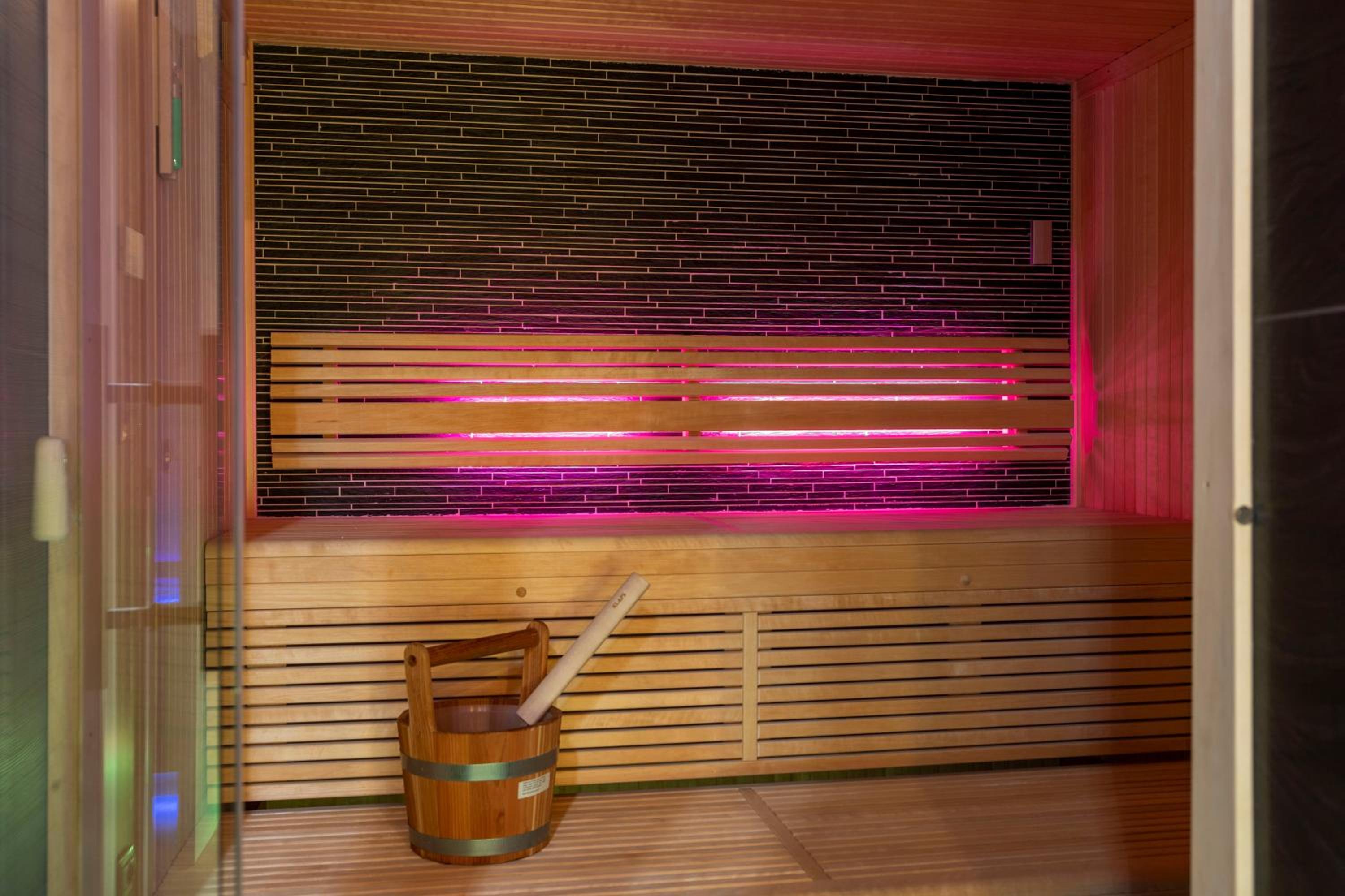 Double or Twin Room - Photo 2