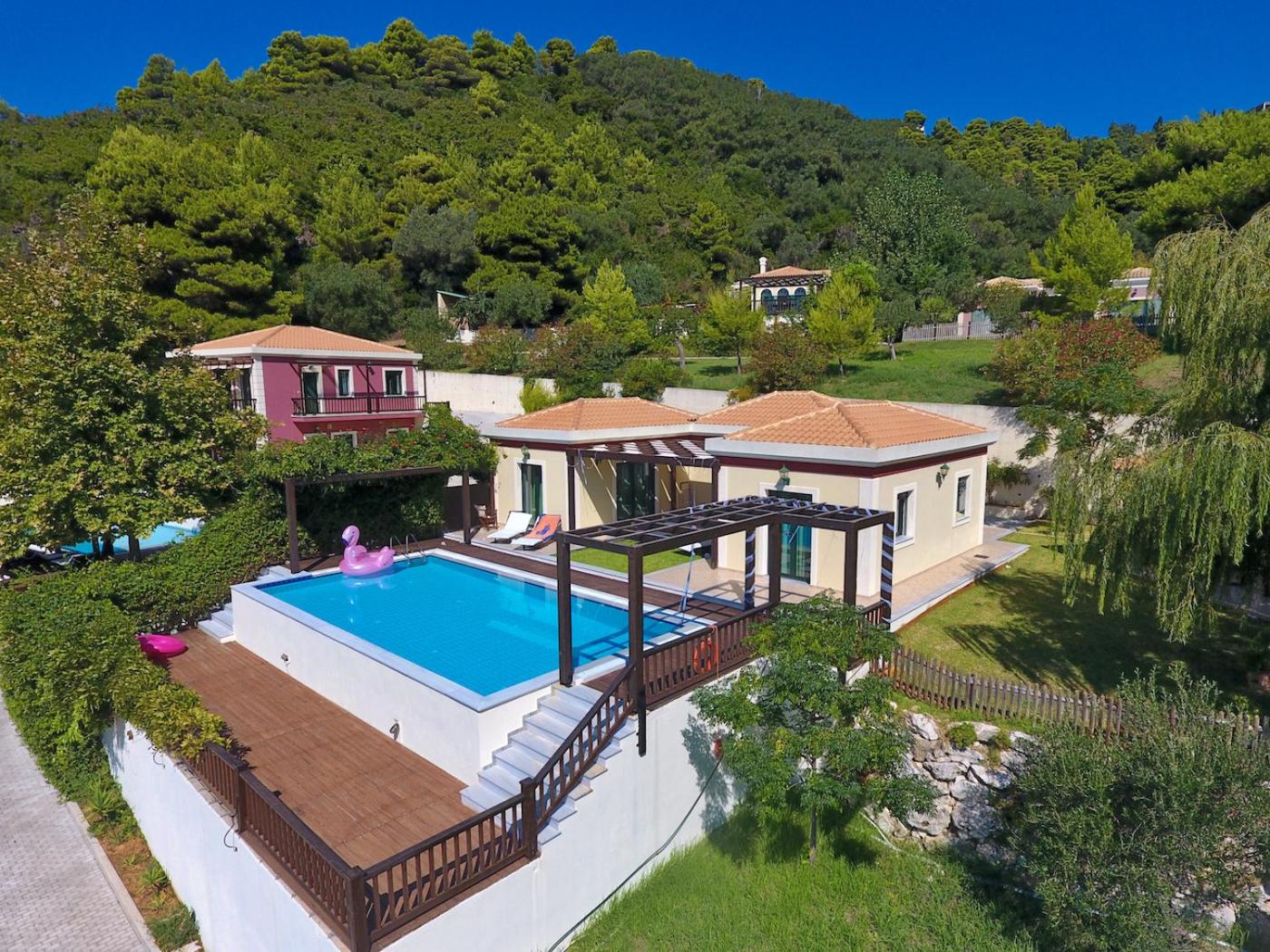 Villa with Private Pool photo 3
