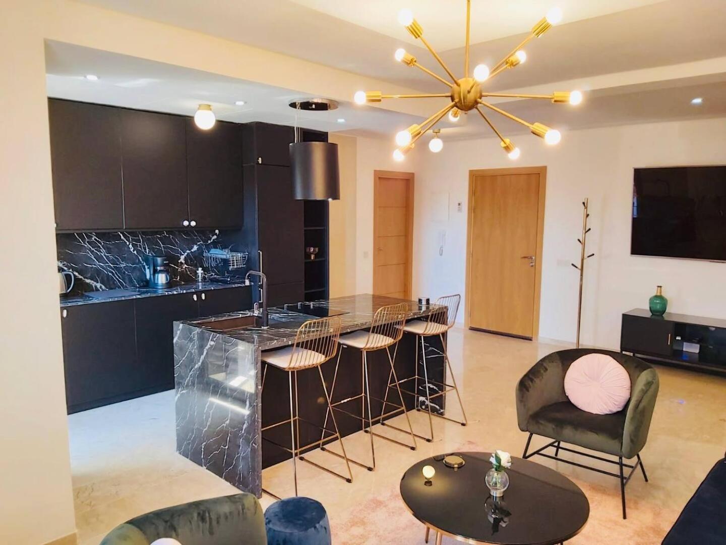Two-Bedroom Apartment - Photo 6