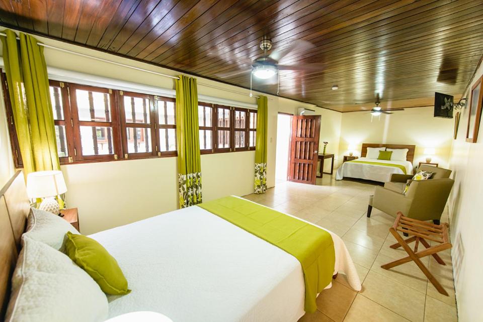 Quadruple Room photo 1