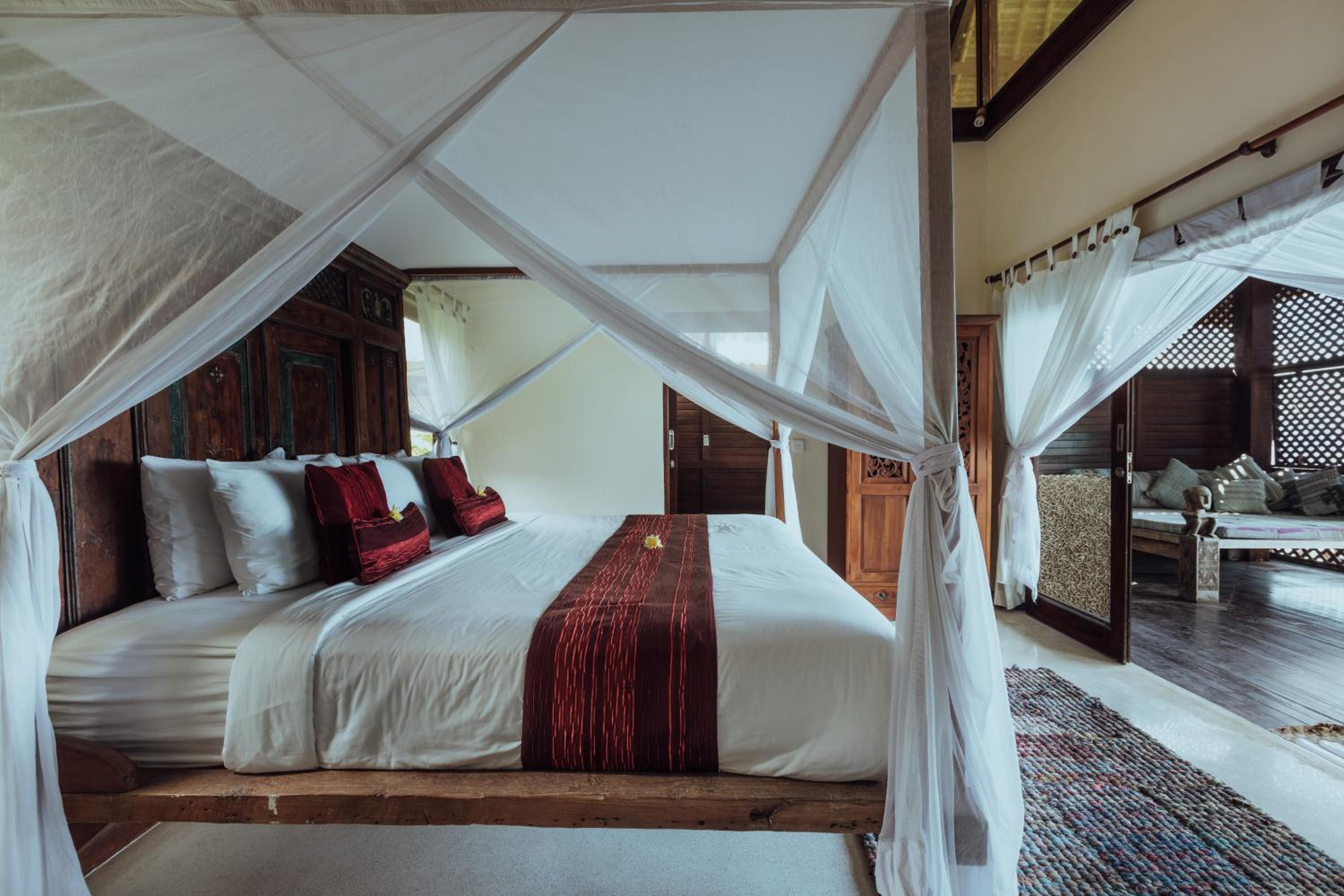 Superior Room with Front Ocean View - Photo 1