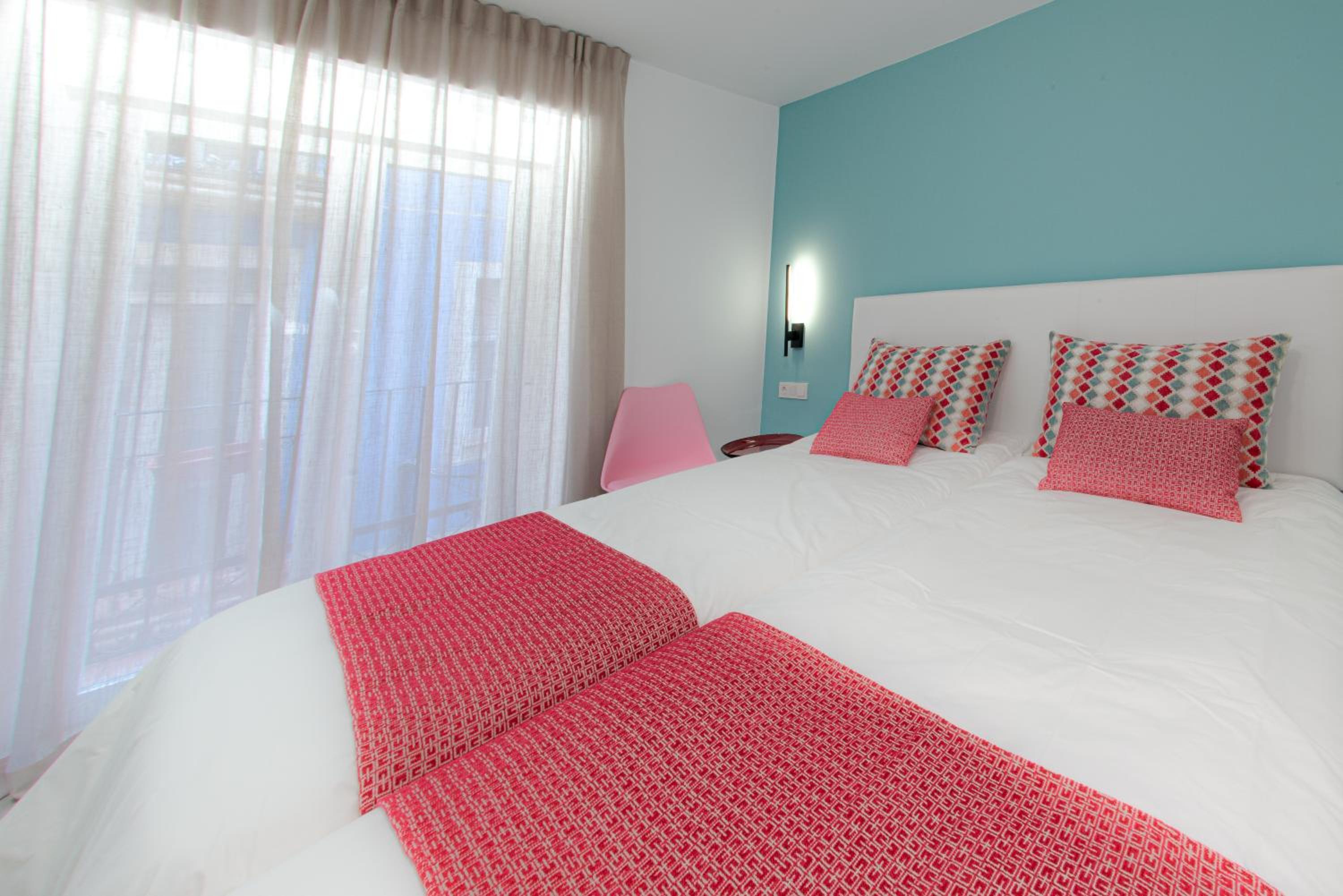 Apartamento de dos habitaciones con balcón
