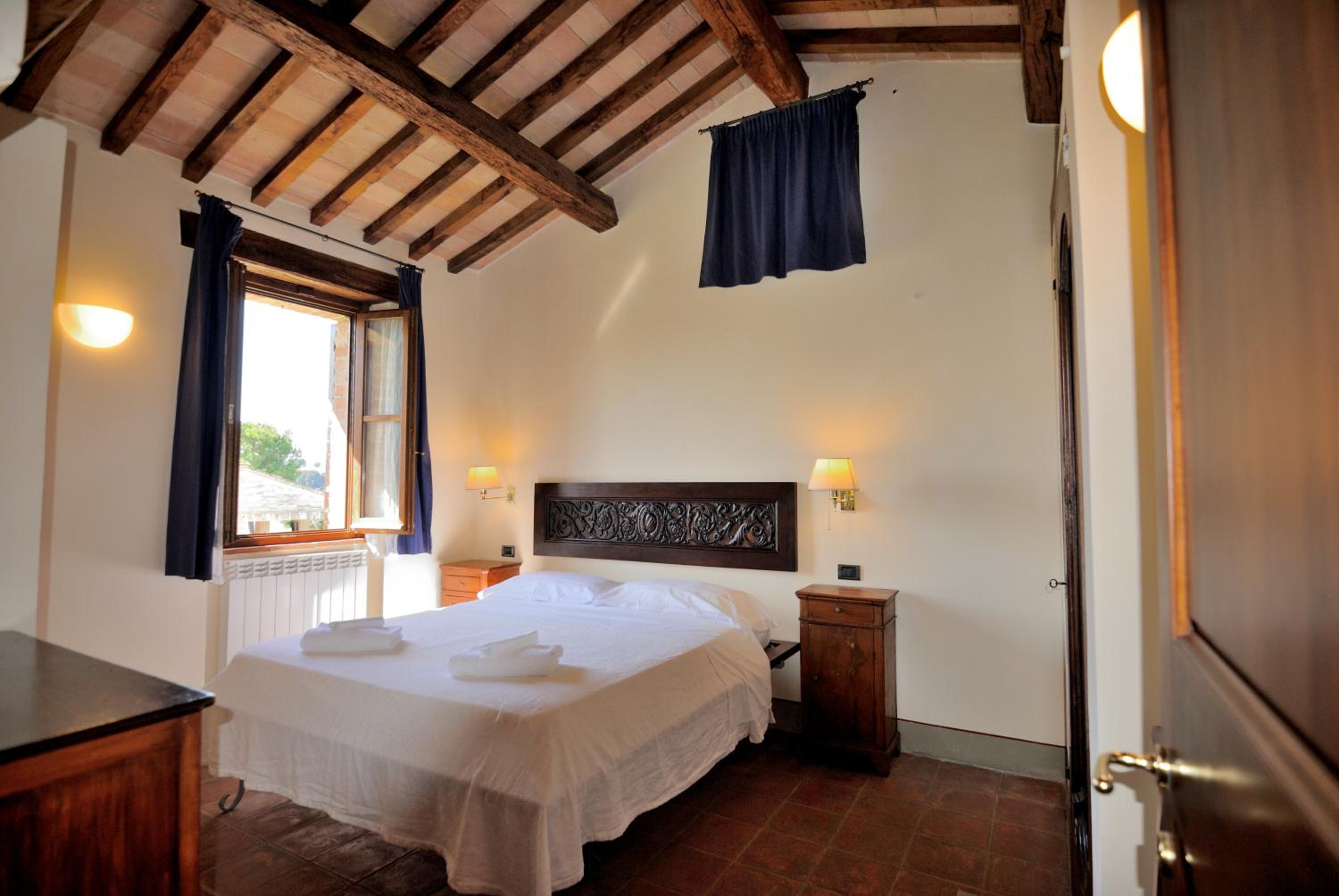 Two-Bedroom House - Photo 1