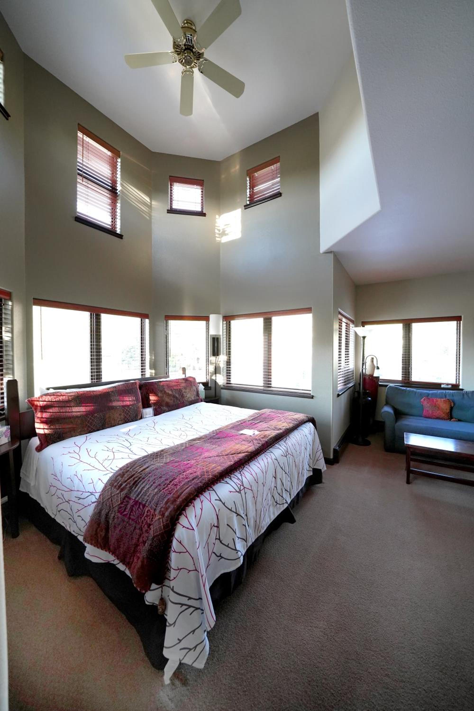 Superior King Room