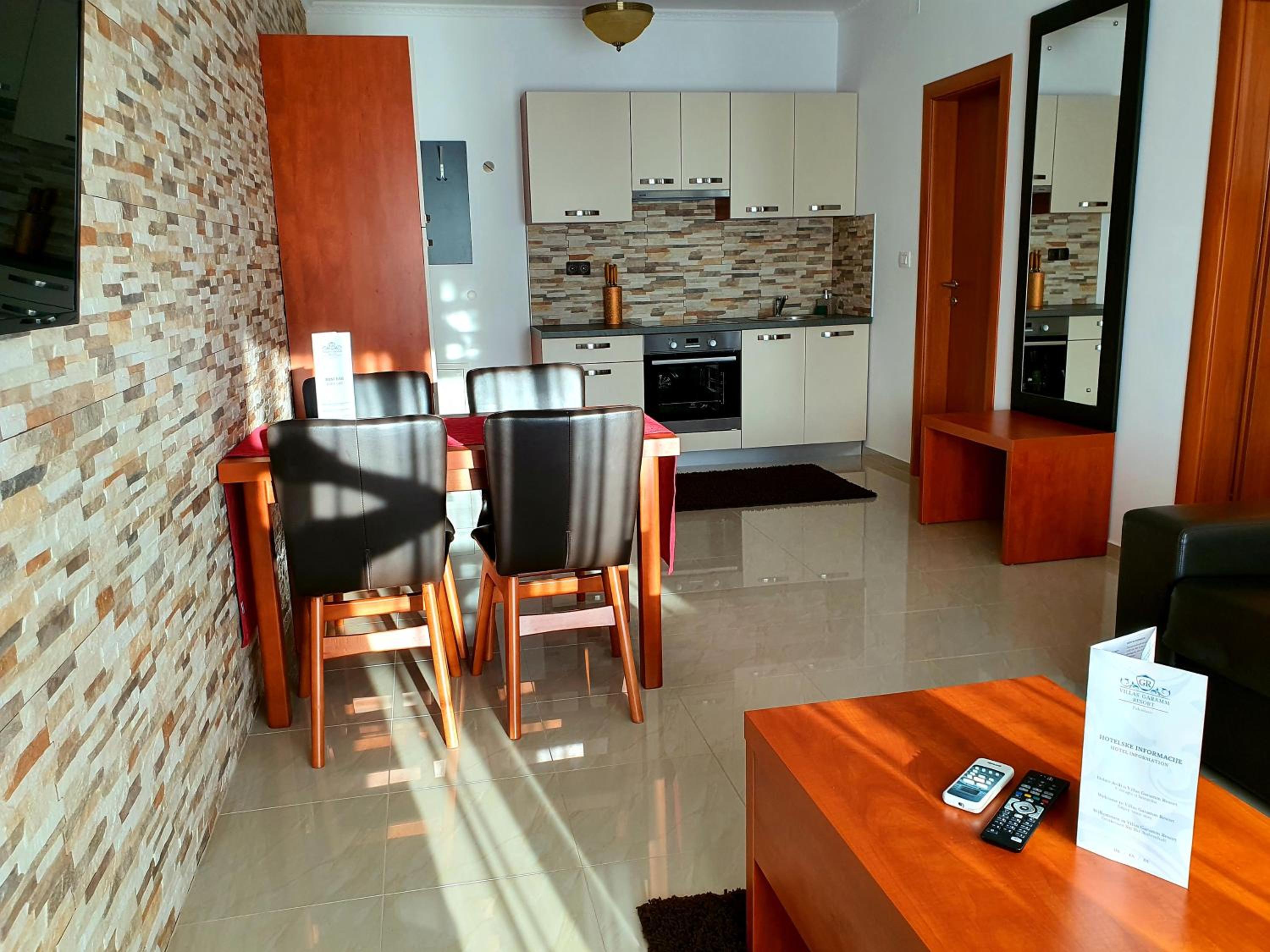  Luxury Family Apartment with Balcony (4 star)  - Annex Building photo 2