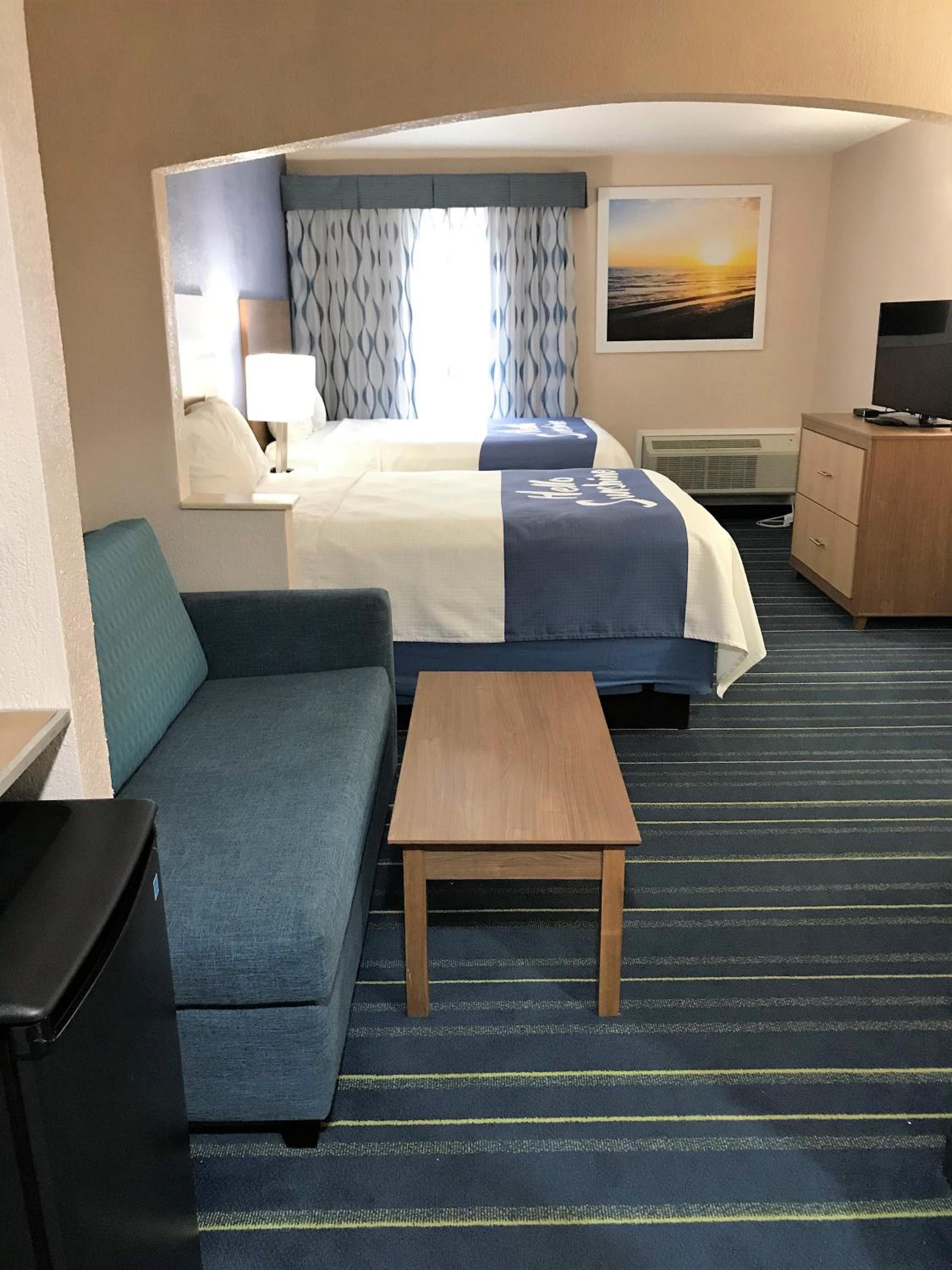 Double Room with Two Double Beds - Non-Smoking - Photo 1