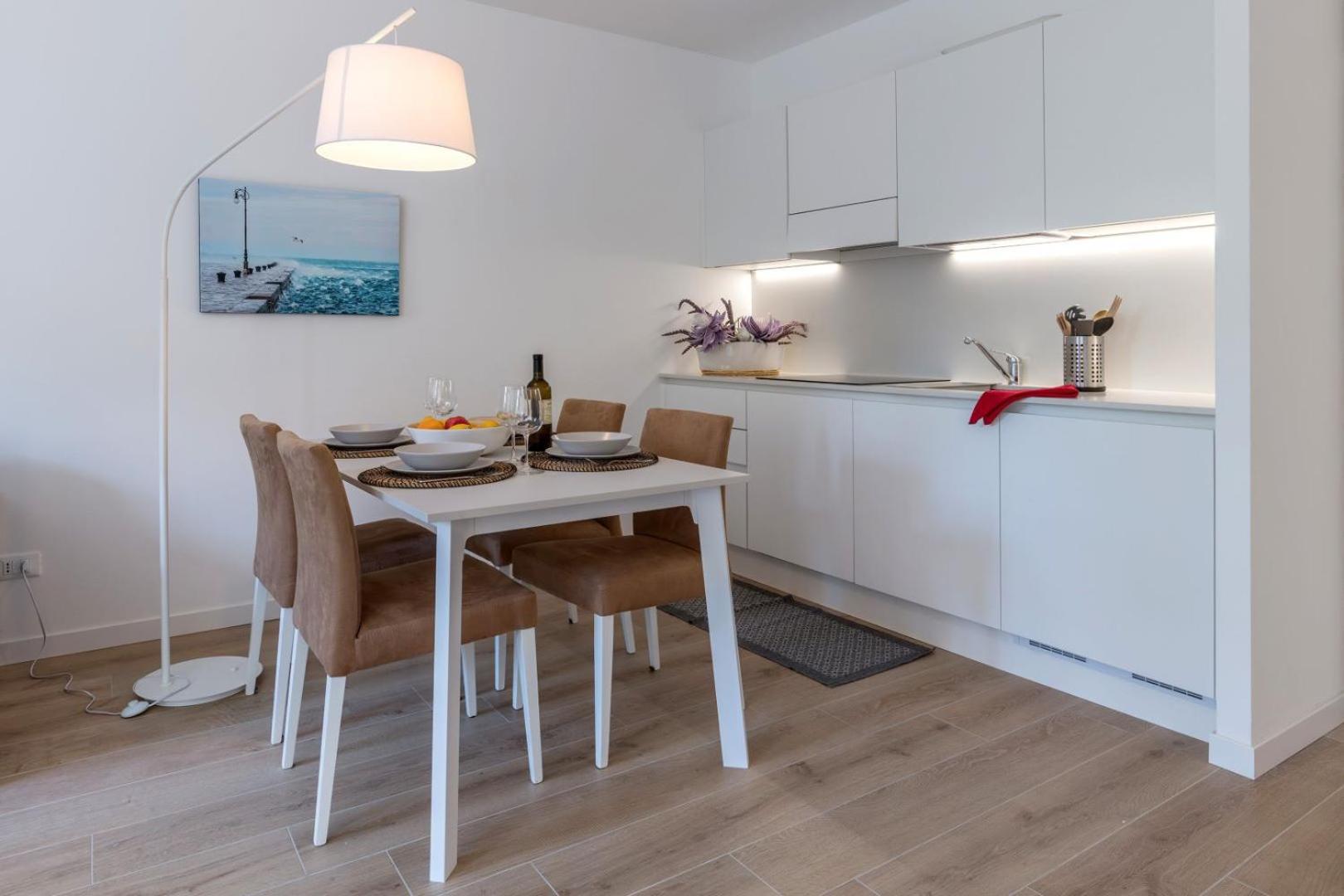 One-Bedroom Apartment - Photo 10