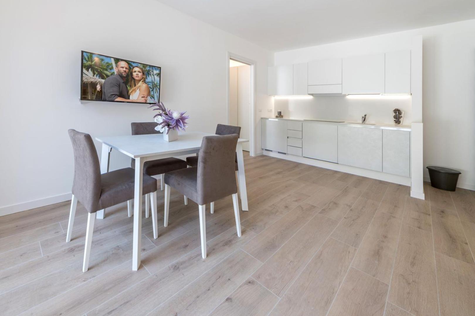 One-Bedroom Apartment with Garden - Photo 24