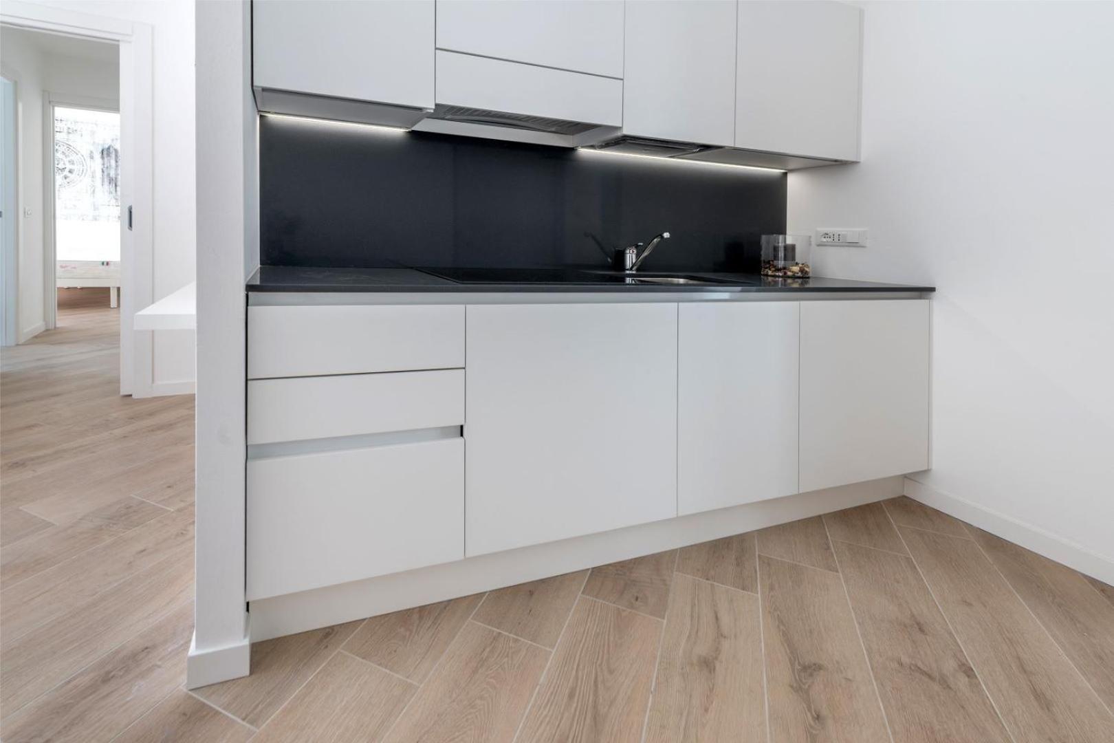 One-Bedroom Apartment with Garden - Photo 15