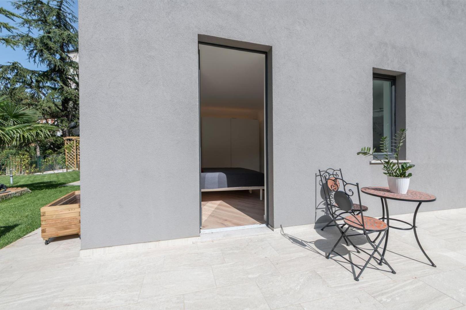 One-Bedroom Apartment with Garden - Photo 21