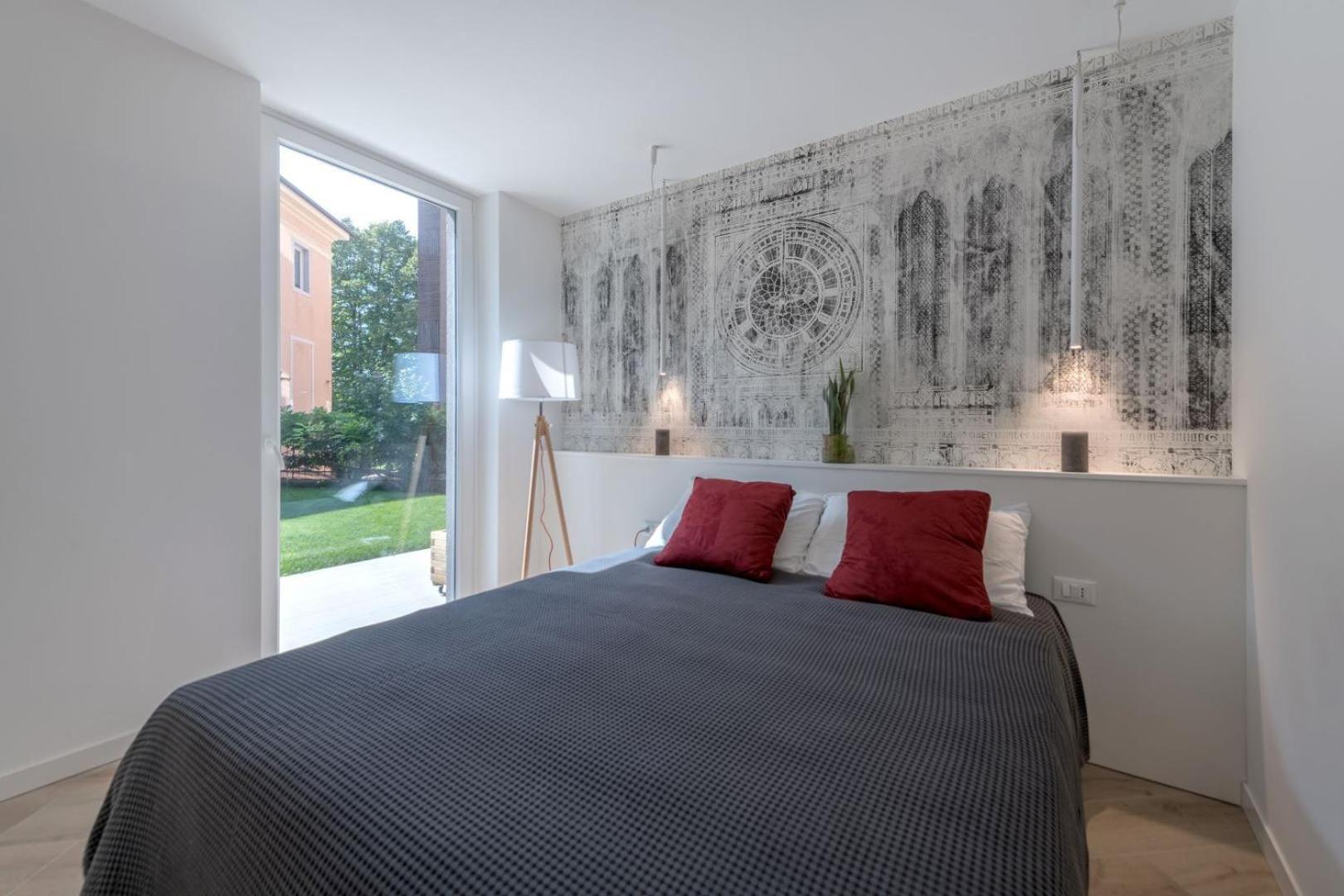One-Bedroom Apartment with Garden - Photo 7