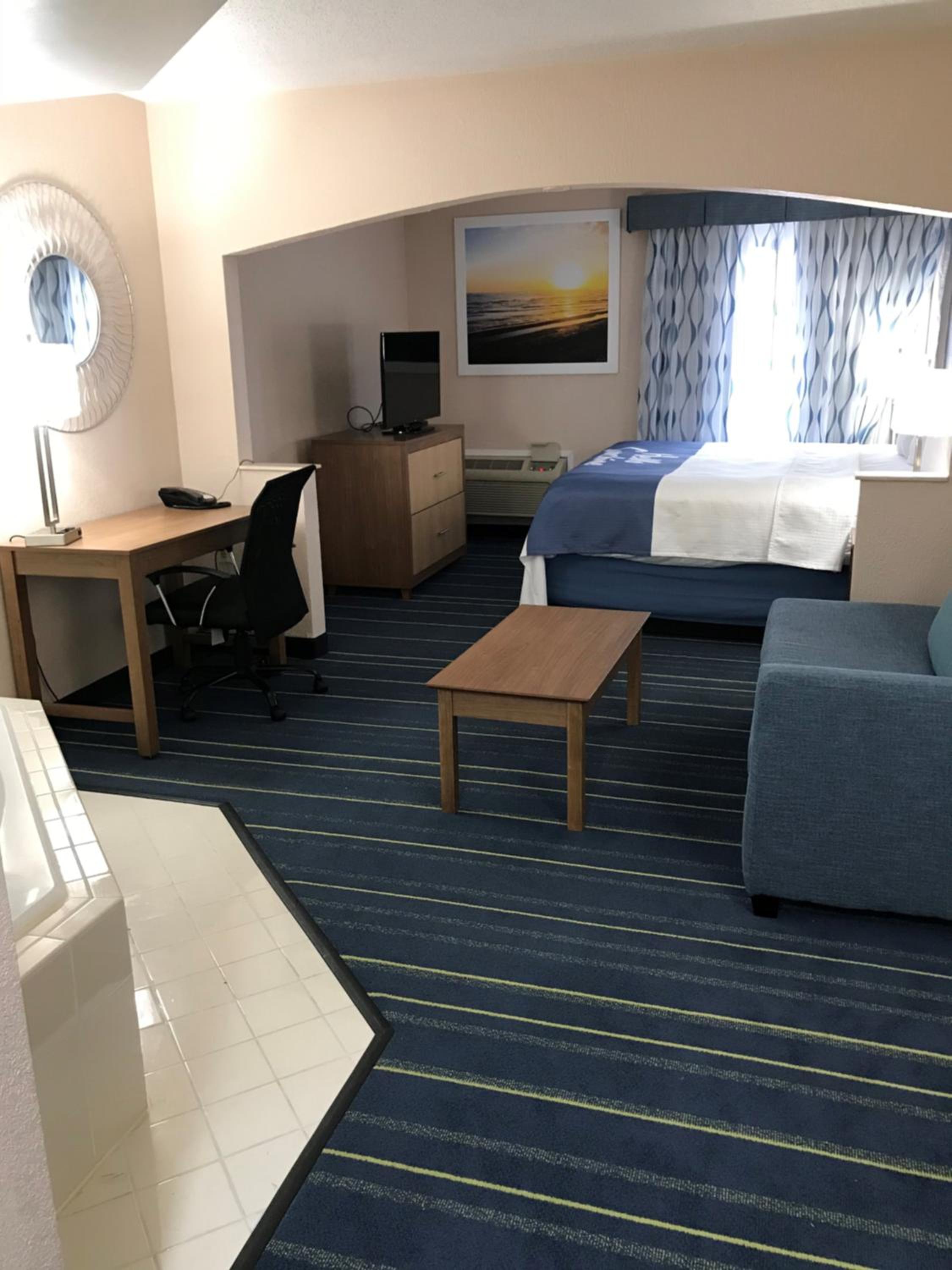 King Suite - Photo 4