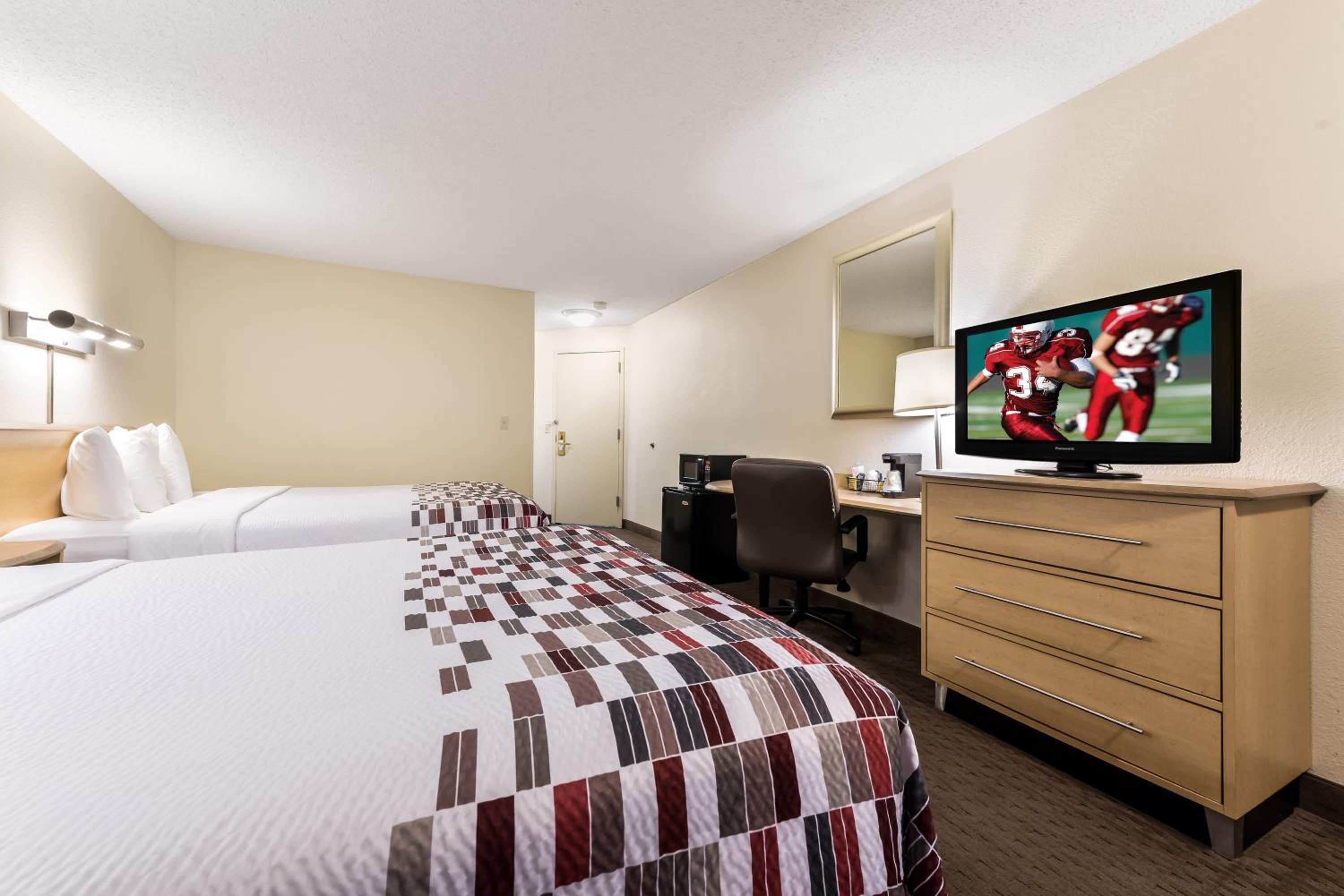 Superior Room with Two Double Beds Smoke Free - Photo 3
