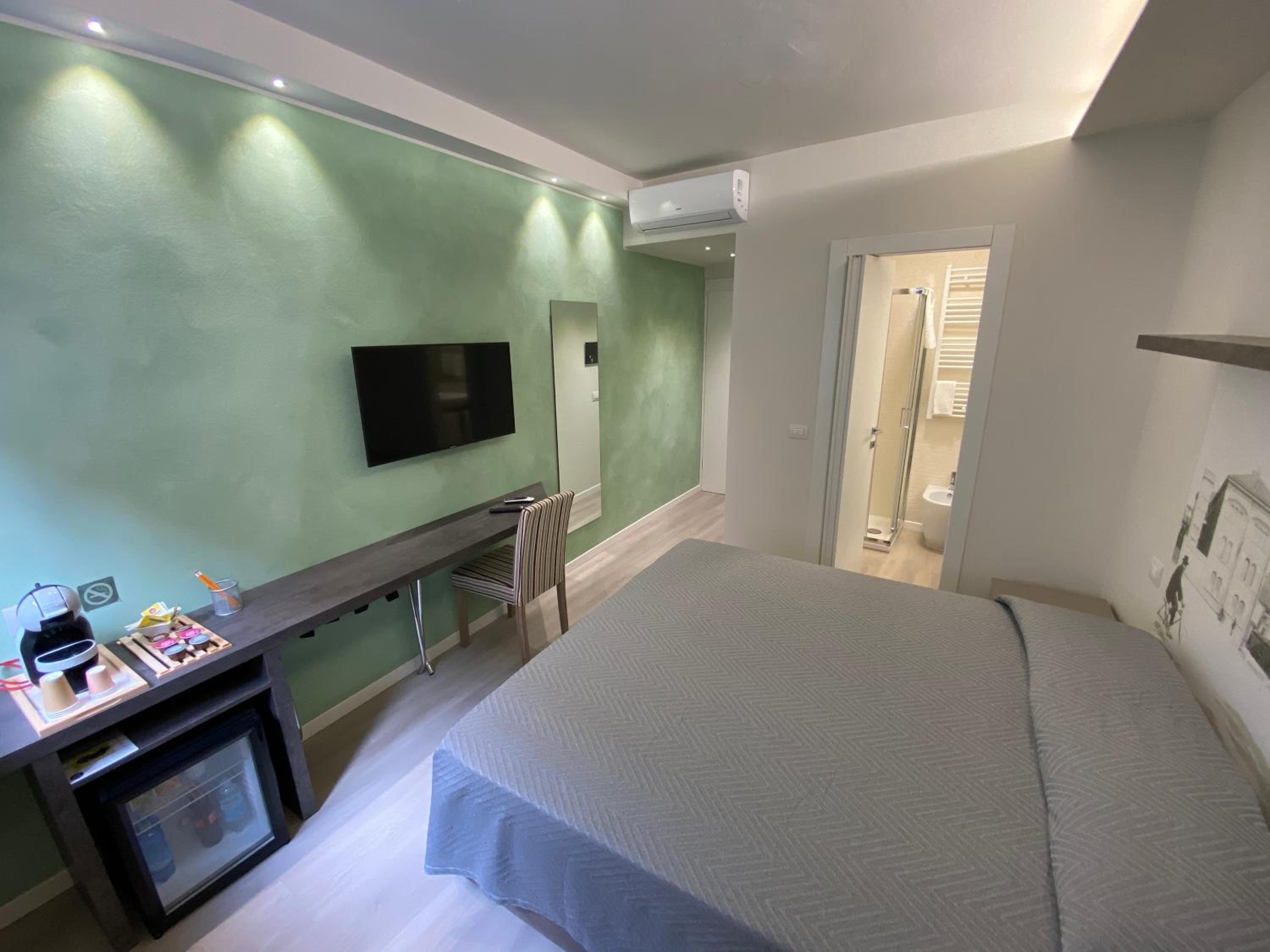 Superior Double Room - Photo 1