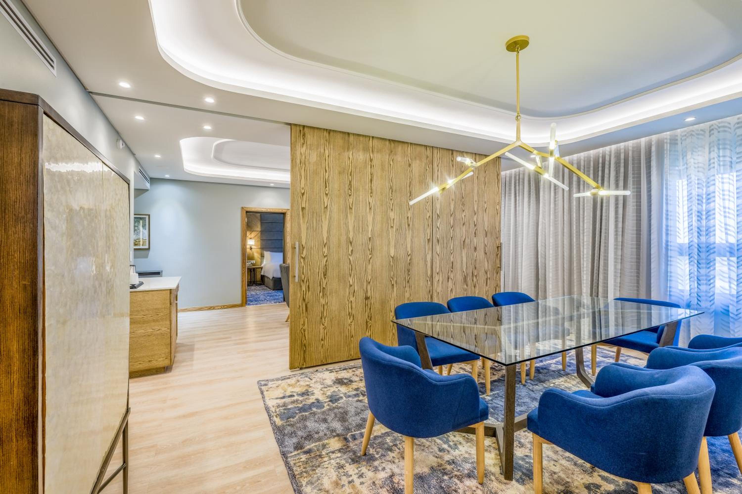 Diplomatic Suite