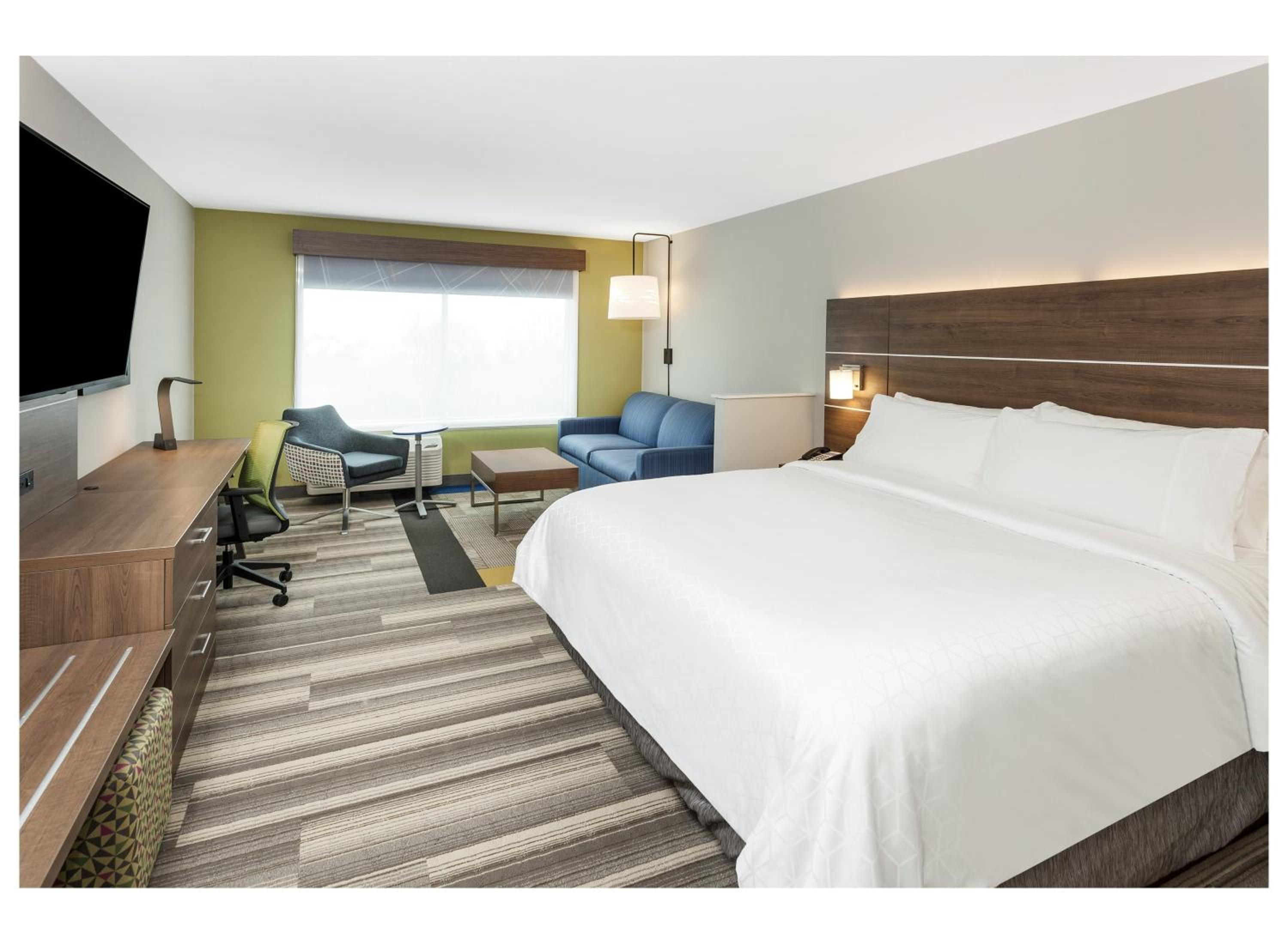 King Suite - Photo 3