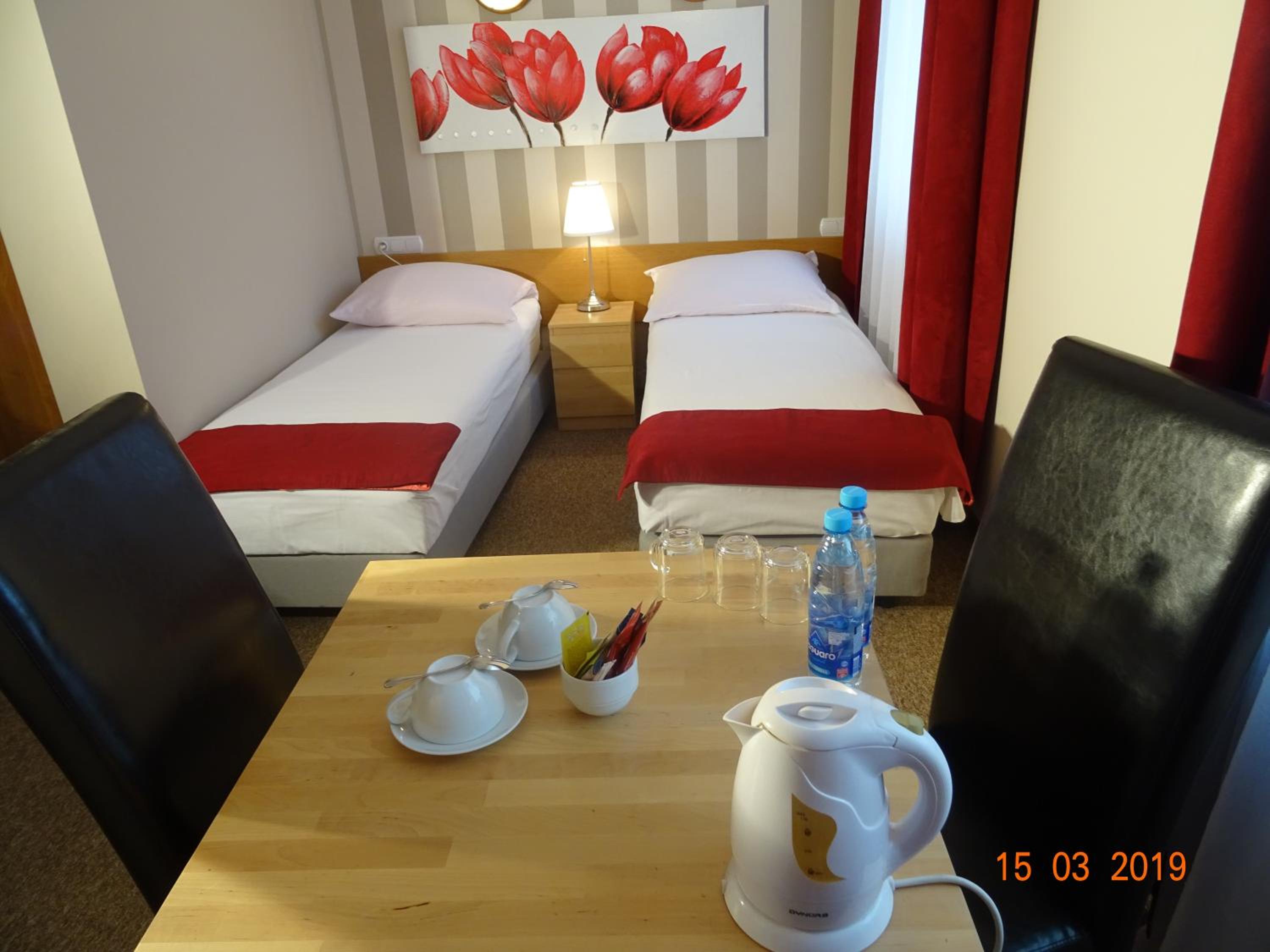 Twin Room with Private Bathroom photo 1