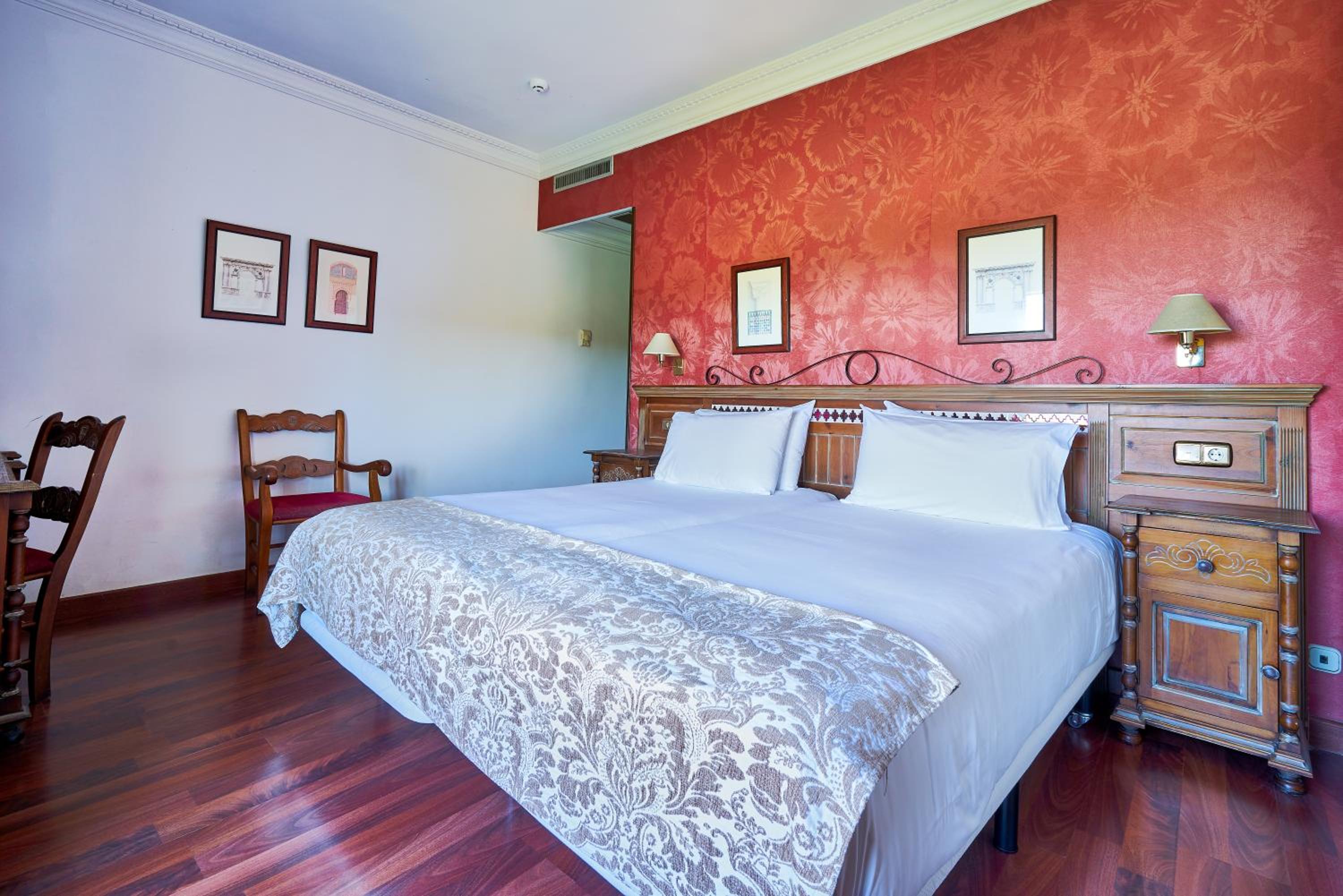 Double Room with One Twin Bed and 2 Adults Occupancy (Non Smoking) photo 1
