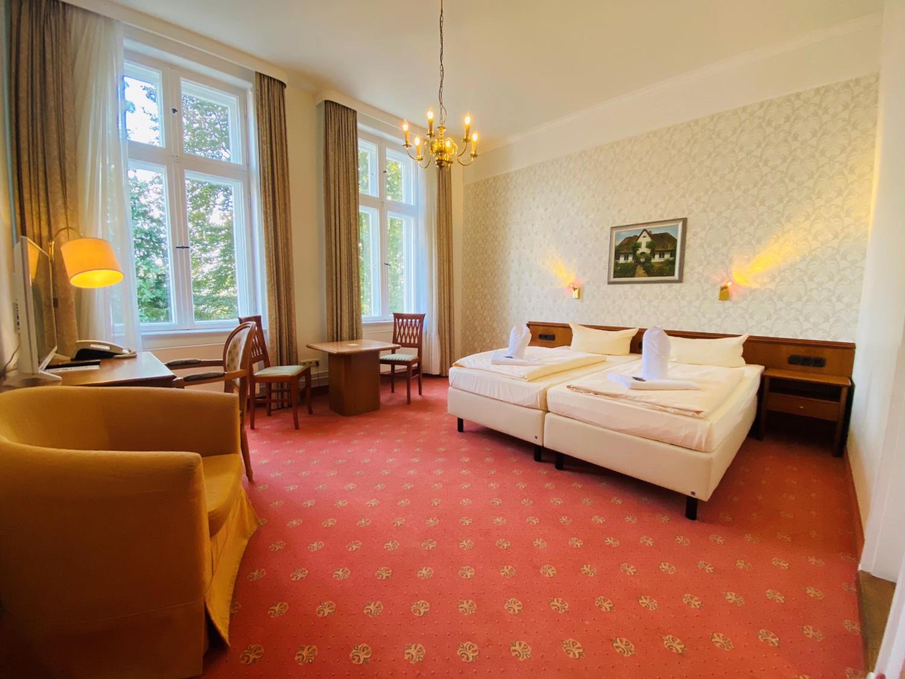 Double Room - Photo 9