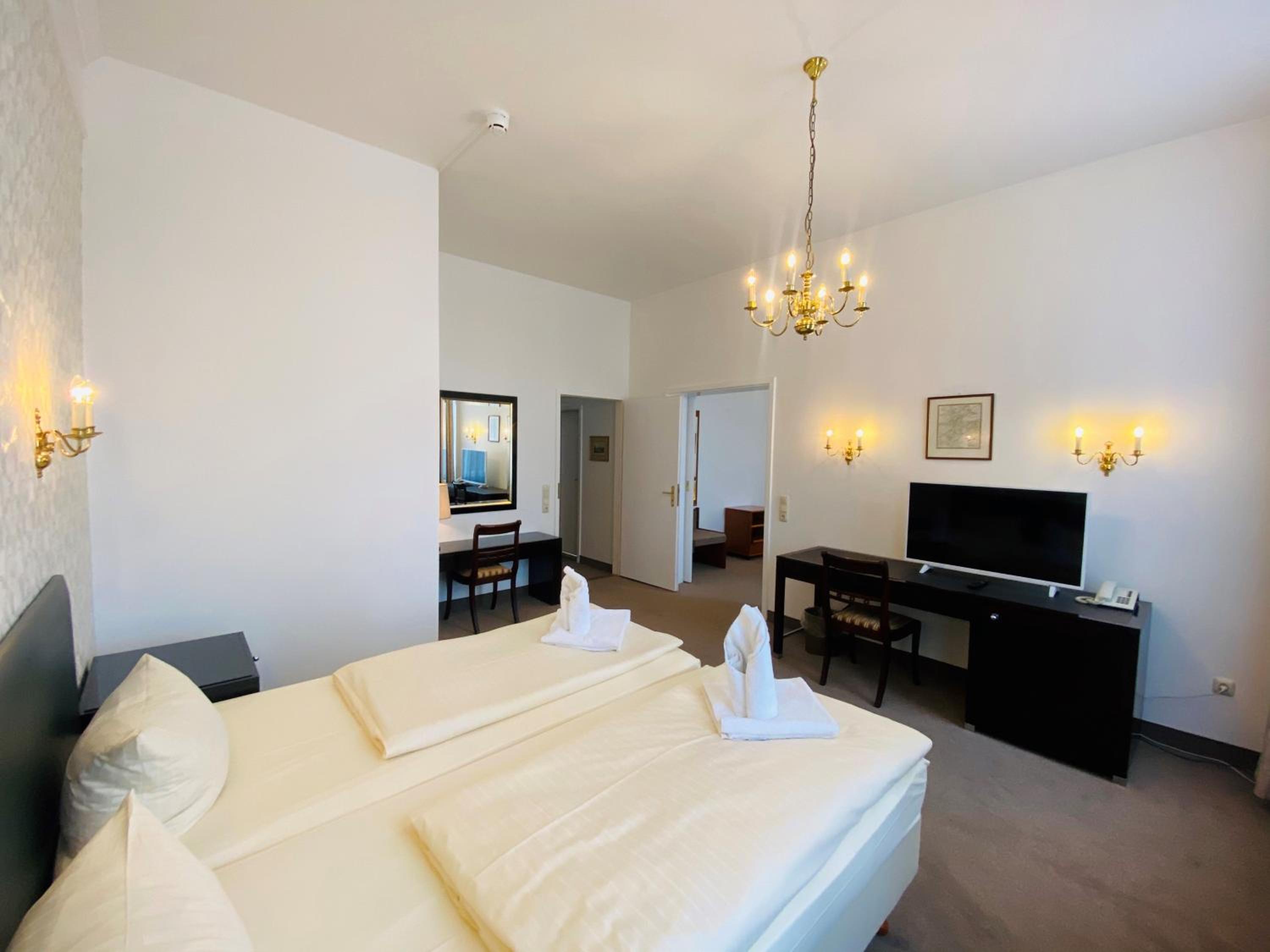 Family Room - Photo 7