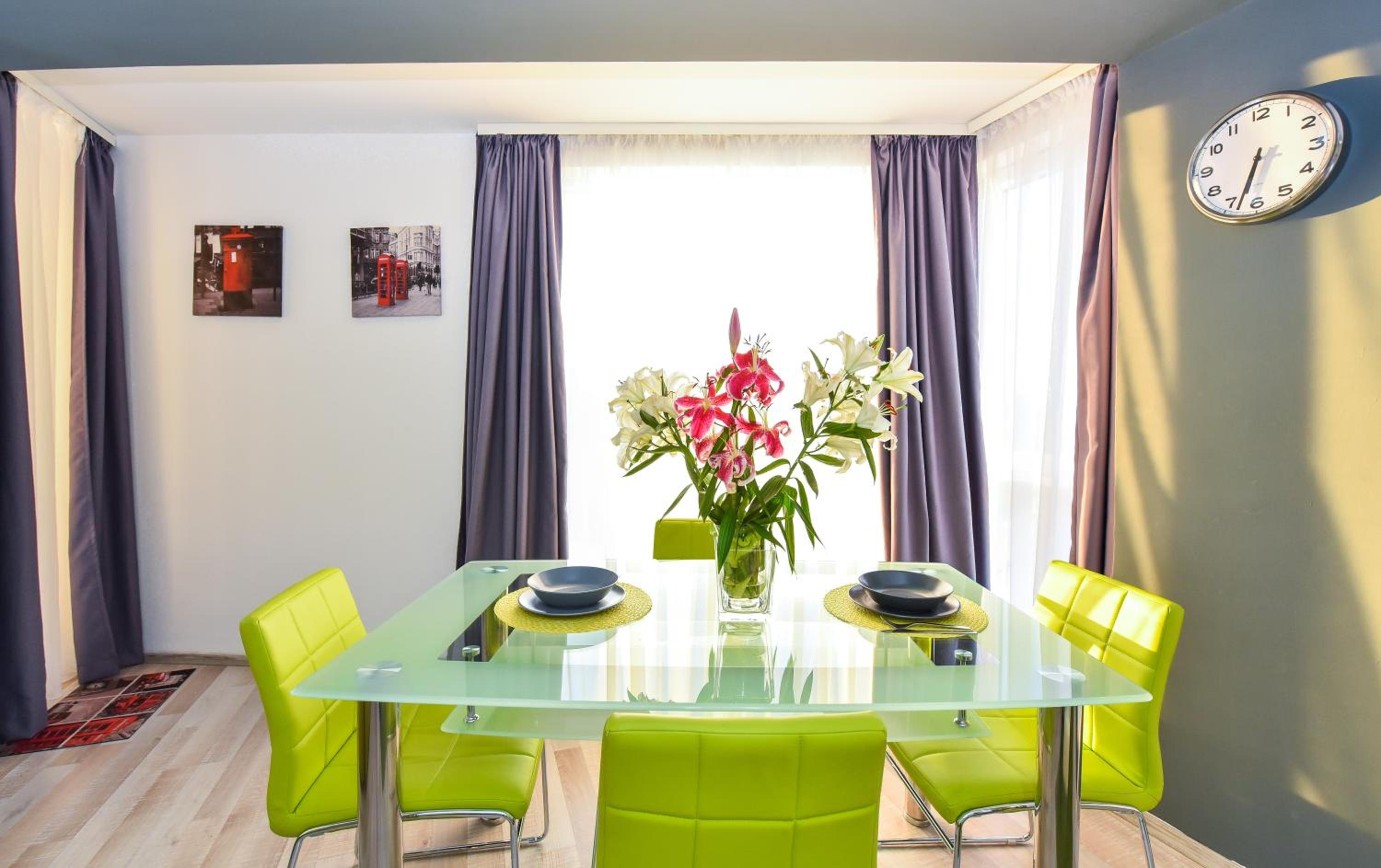 Apartment with Terrace - Photo 3