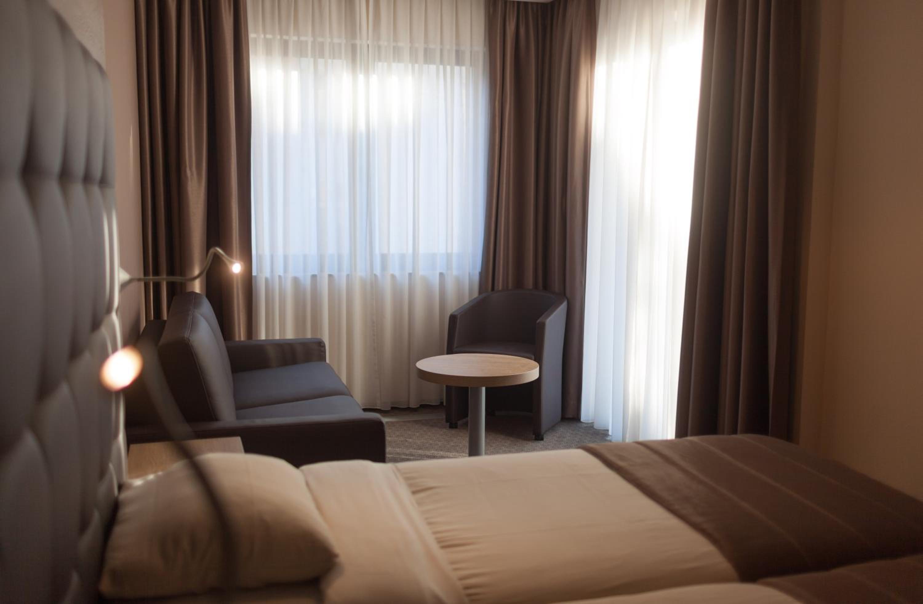 Superior Double Room - Photo 3