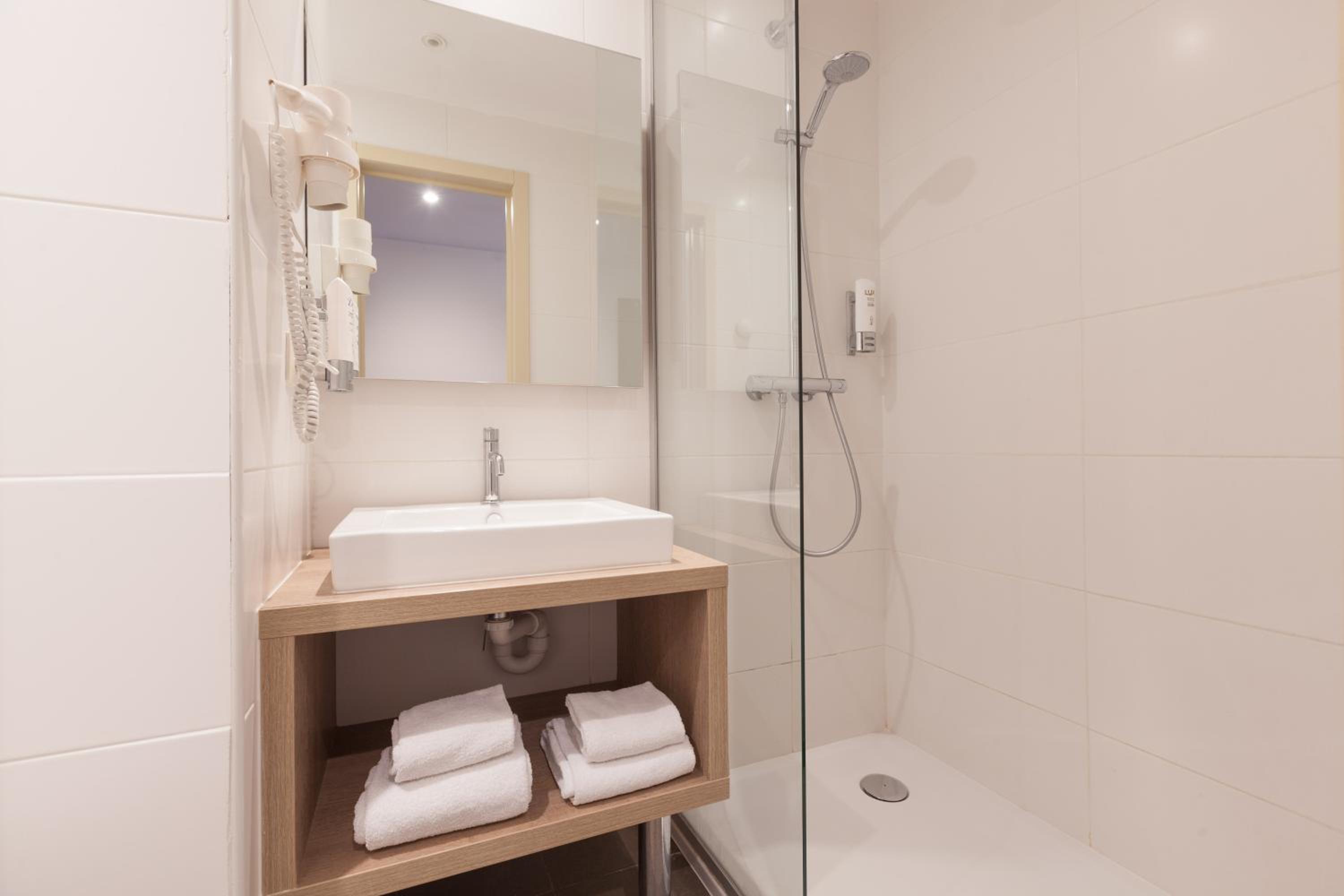 Superior Double Room - Photo 6