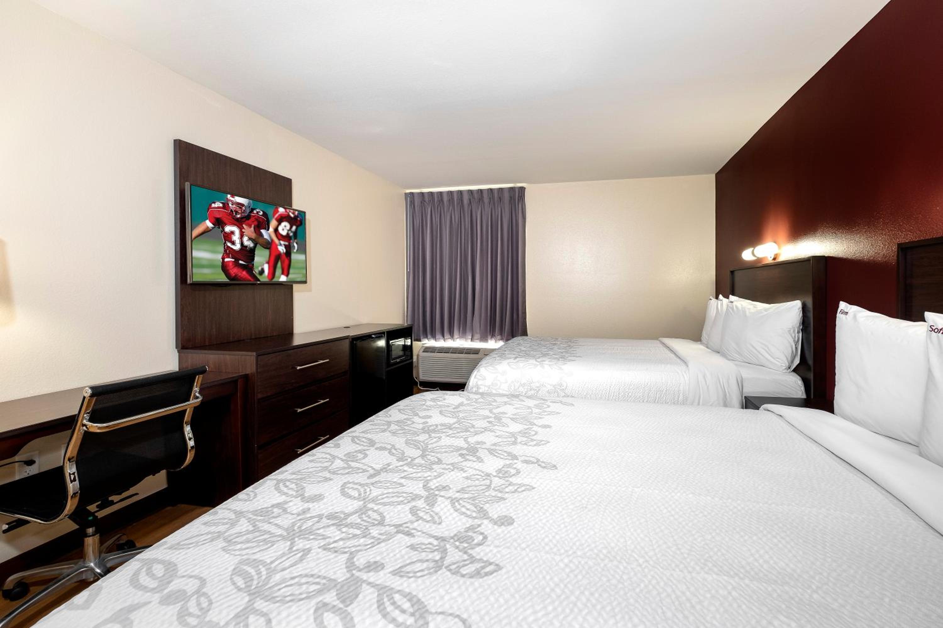 Deluxe Room with Two Queen Beds Disability Access Smoke Free - Photo 1