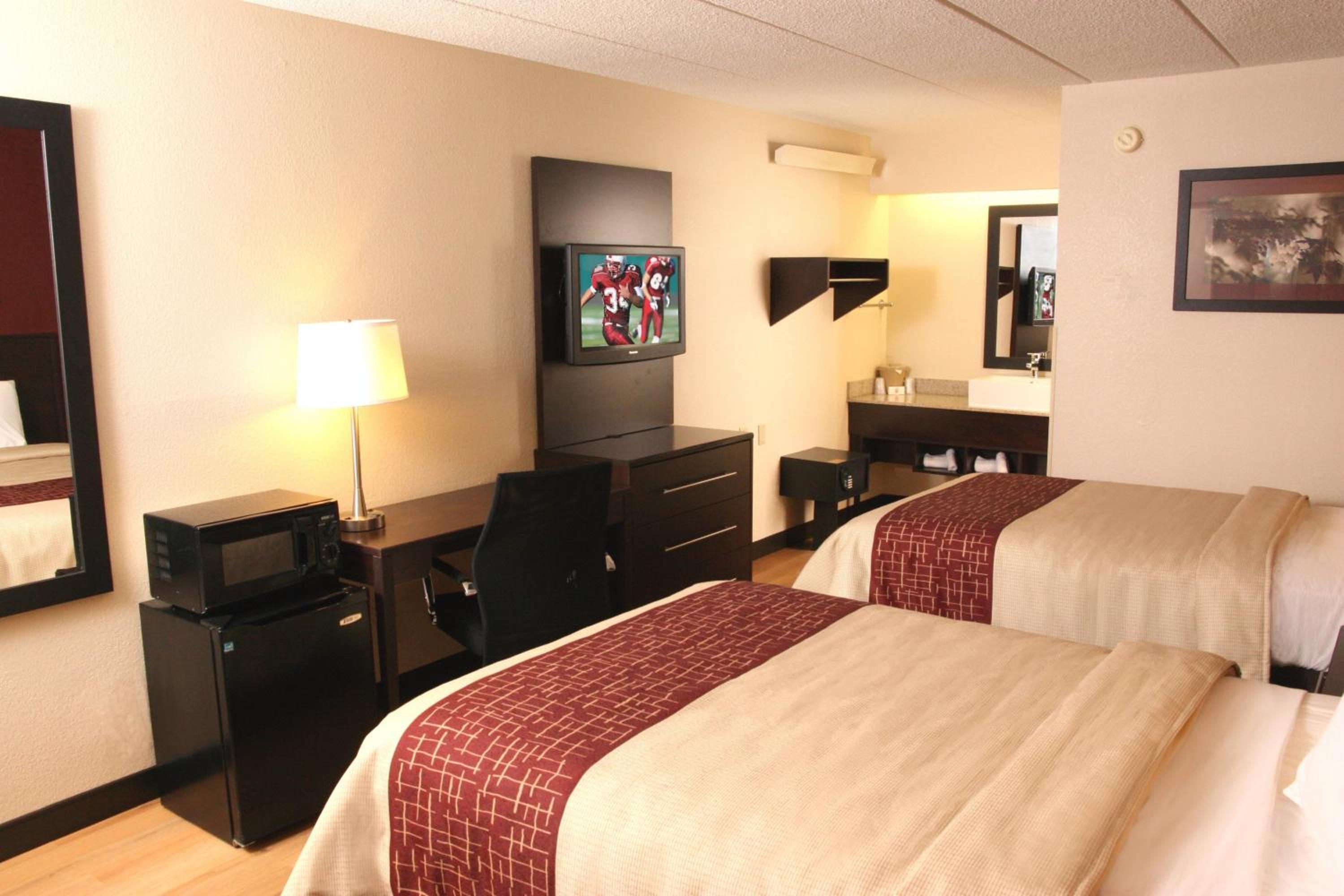 Deluxe Room with Two Double Beds Smoke Free - Photo 3