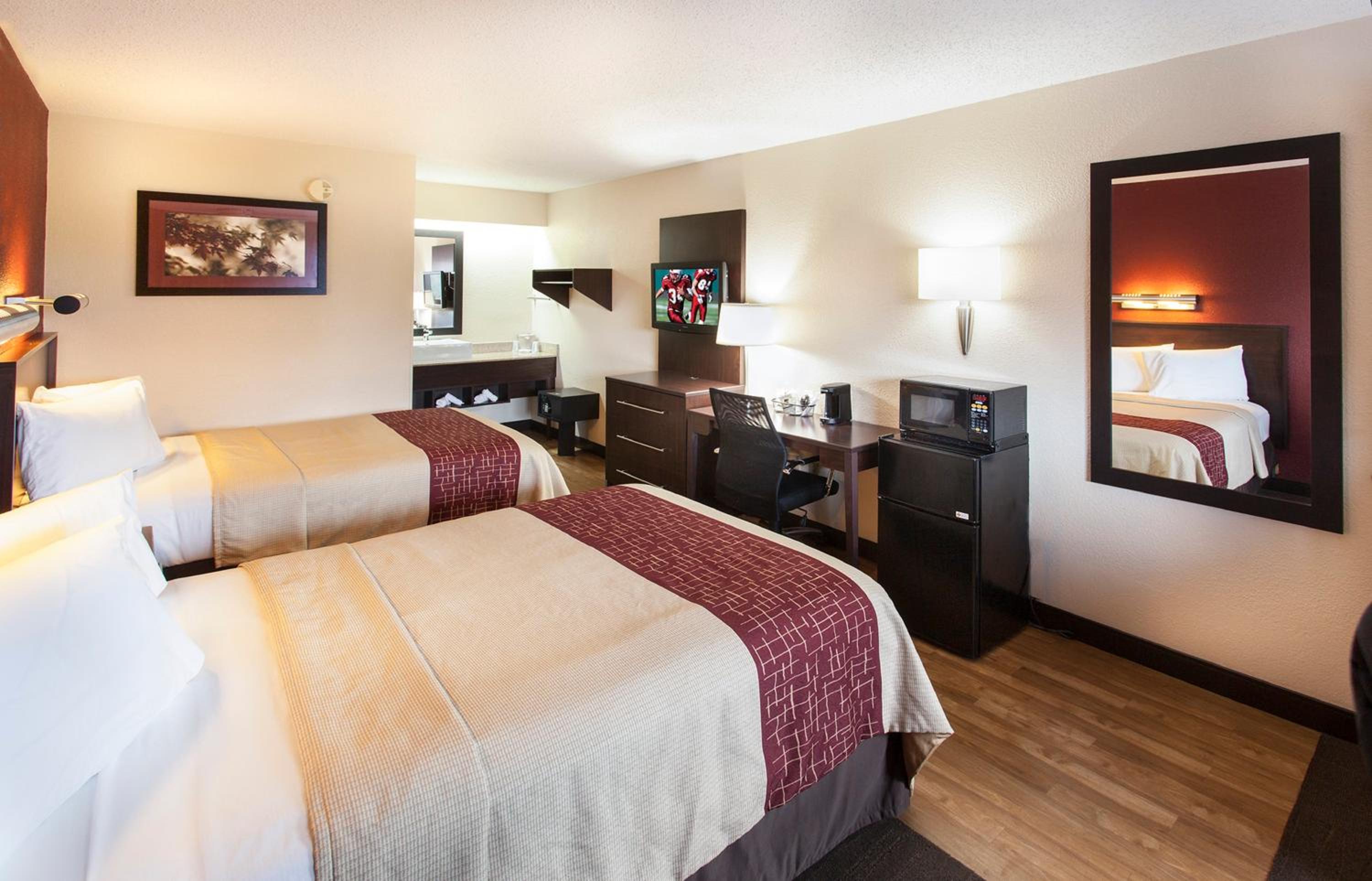 Deluxe Room with Two Double Beds Smoke Free - Photo 6