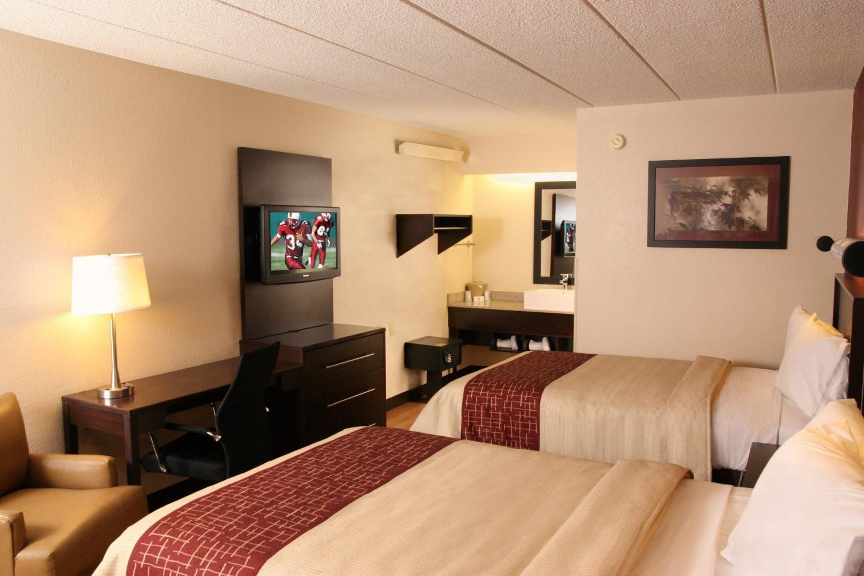 Standard Room with Two Double Beds Smoke Free - Photo 1