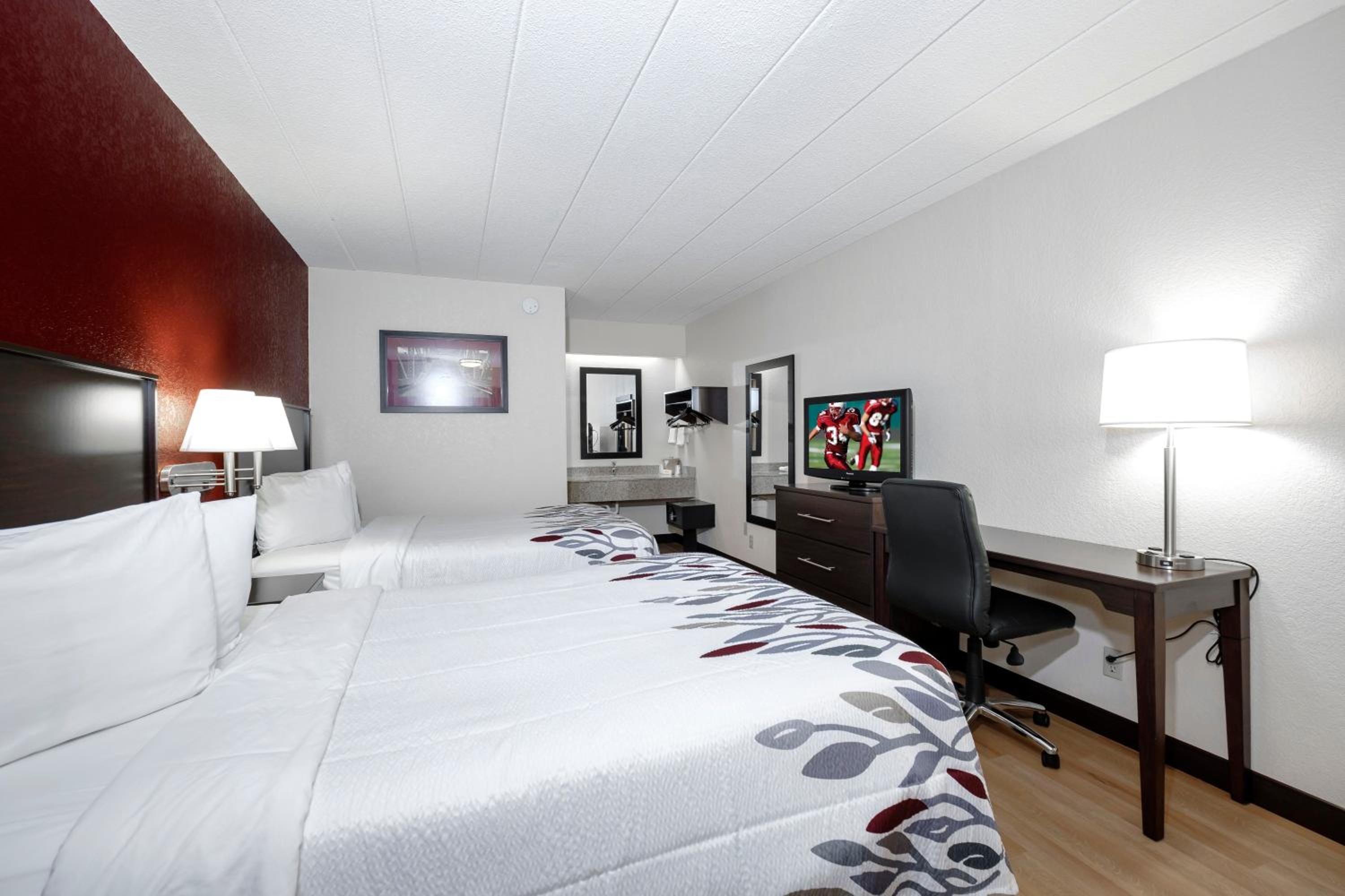  Deluxe Room with Two Double Beds Smoke Free - Photo 13