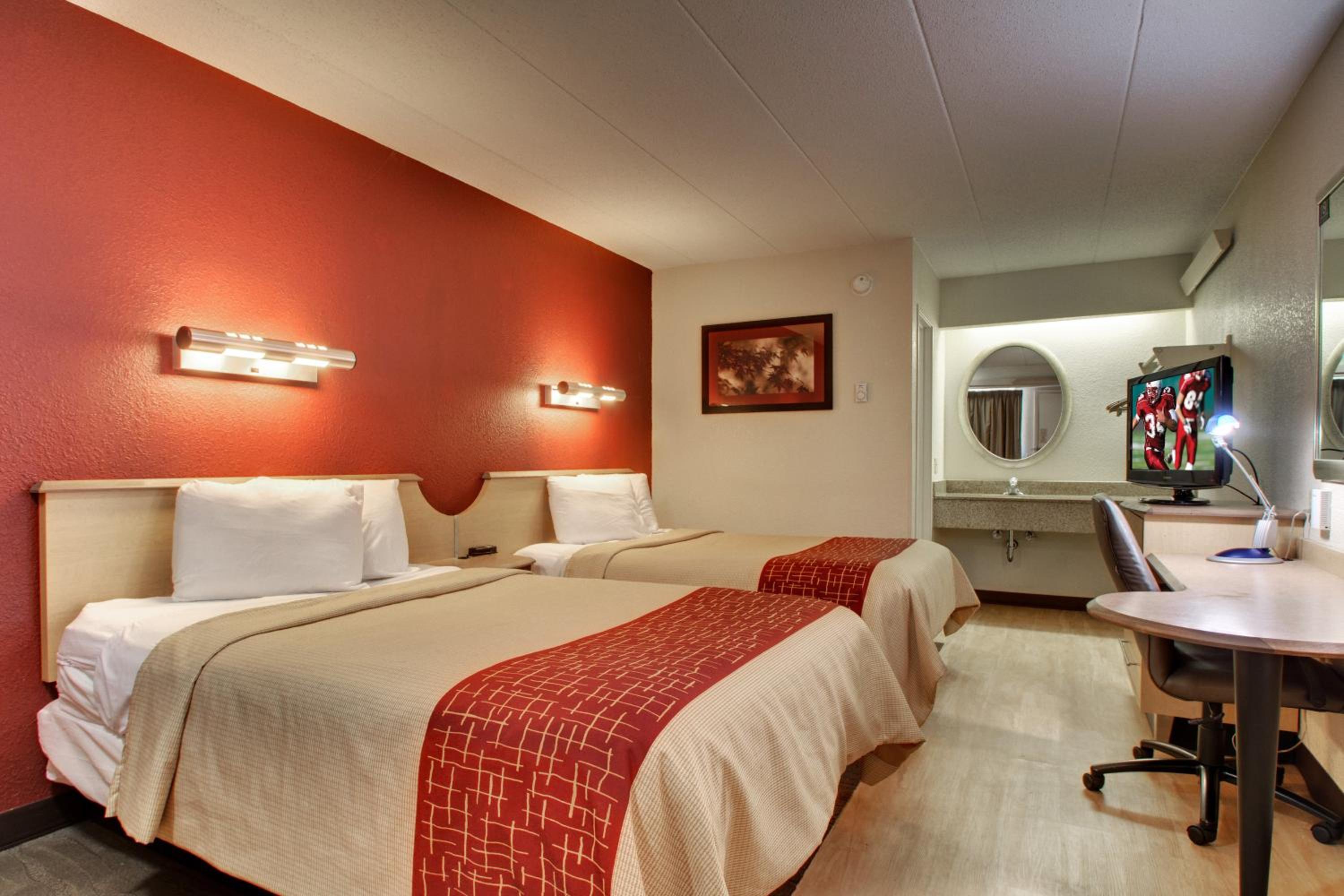 Standard Room with Two Double Beds Smoke Free - Photo 1