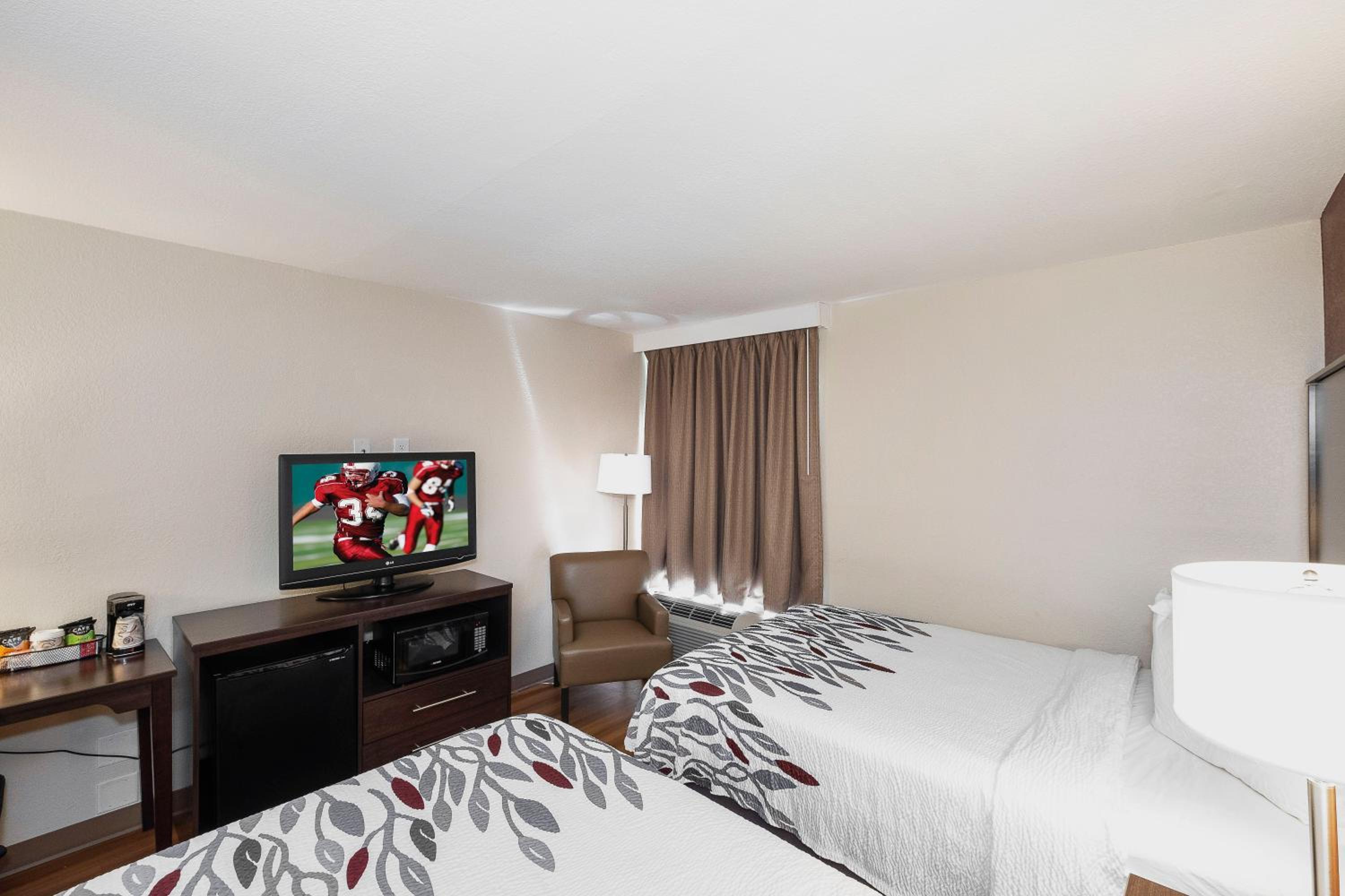 Deluxe Room with Two Double Beds Smoking photo 3
