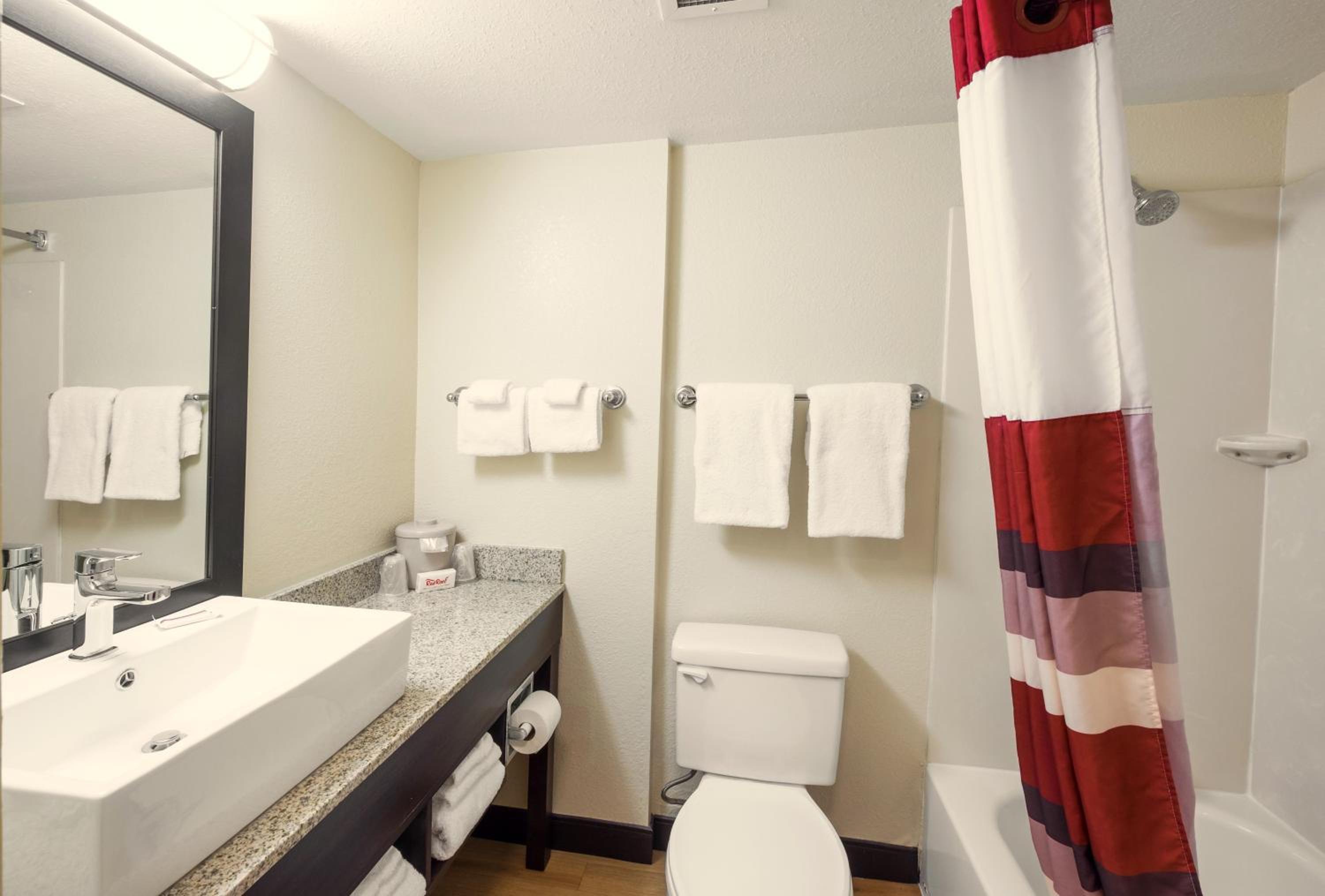 Premium Room with Two Queen Beds Smoke Free (Upgraded Bedding and Snack Box) - Photo 3