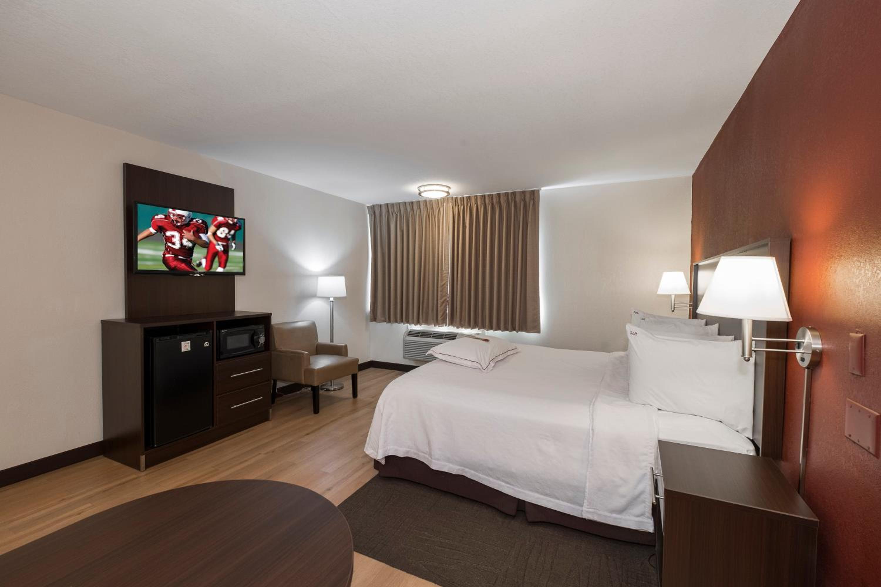 Premium King Room Smoke Free - Photo 4
