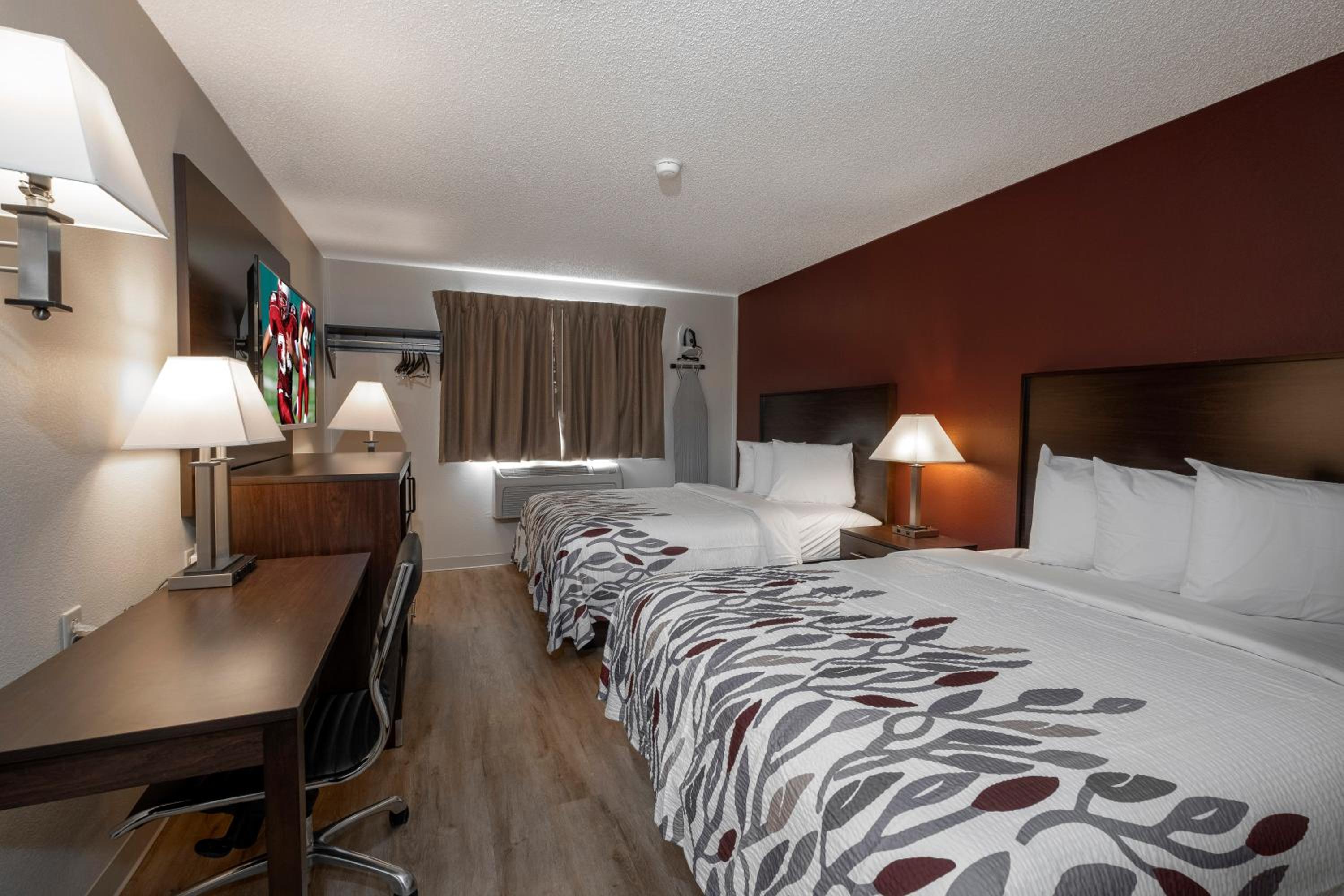 Deluxe Queen Room with Two Queen Beds Smoke-Free - Photo 1