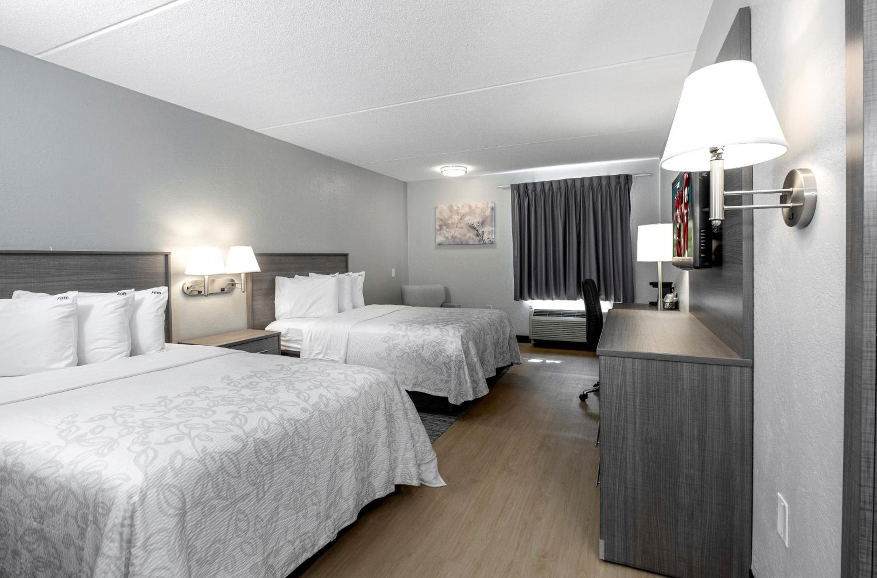  Standard Room with Two Double Beds Smoke Free - Photo 6