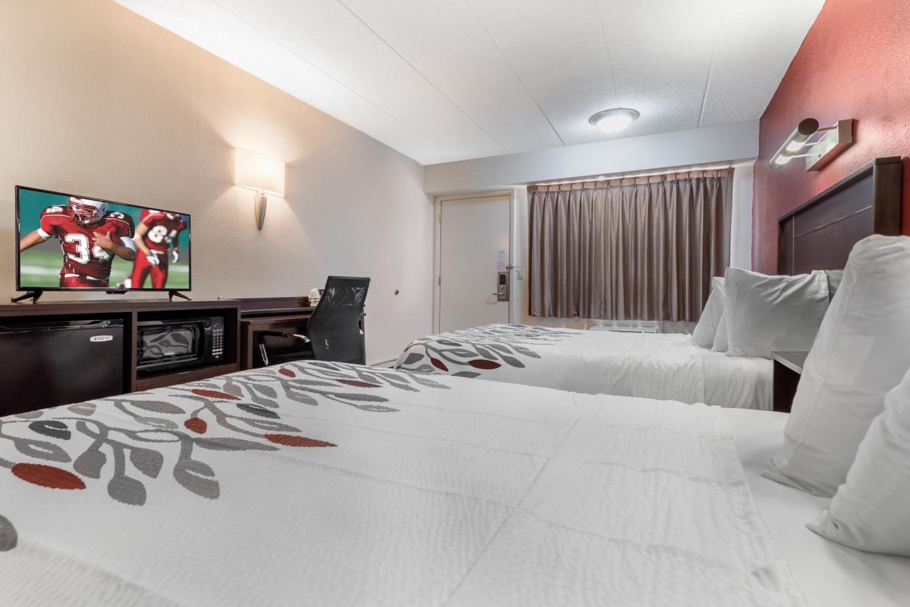 Deluxe Room with Two Double Beds Non-Smoking - Photo 7