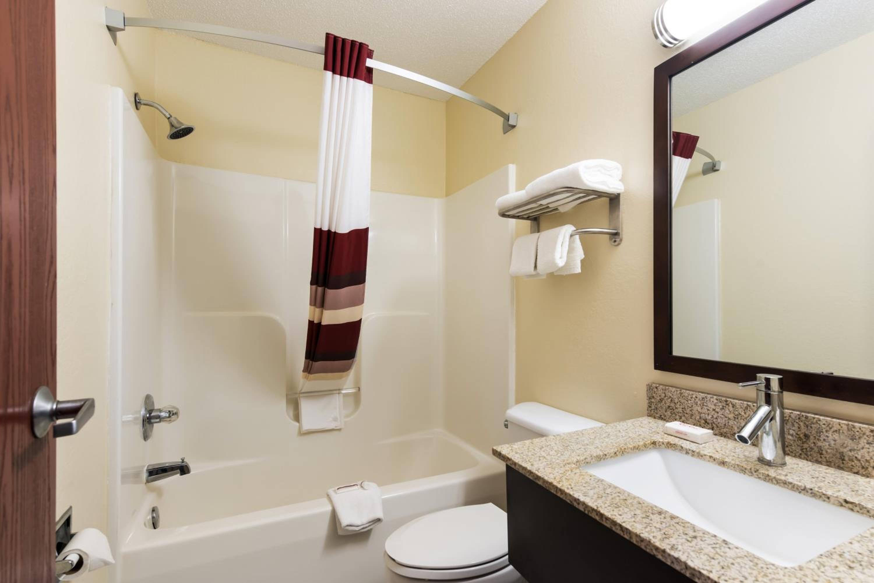Superior King Room - Non-Smoking - Photo 4