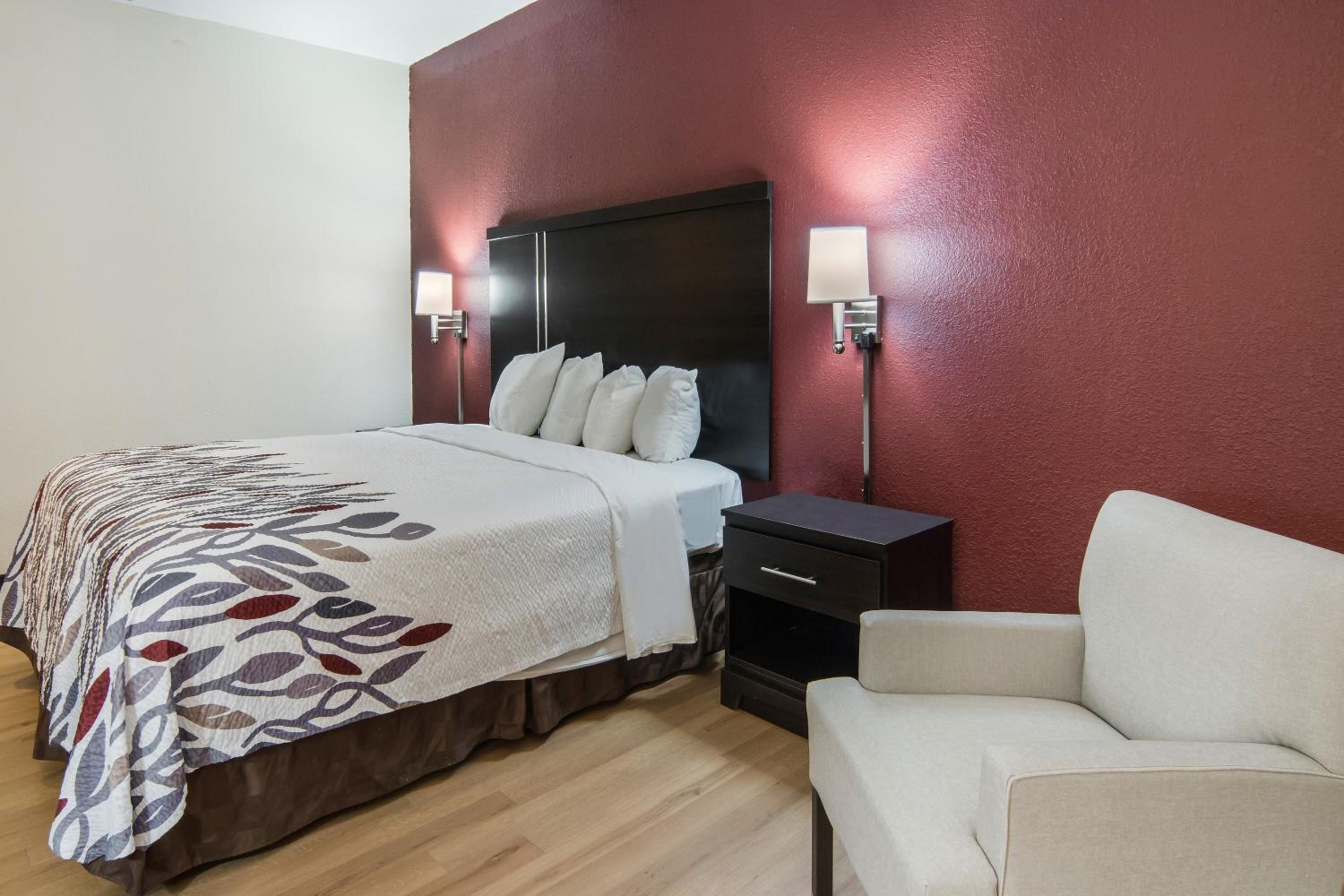 Superior King Room - Non-Smoking photo 2
