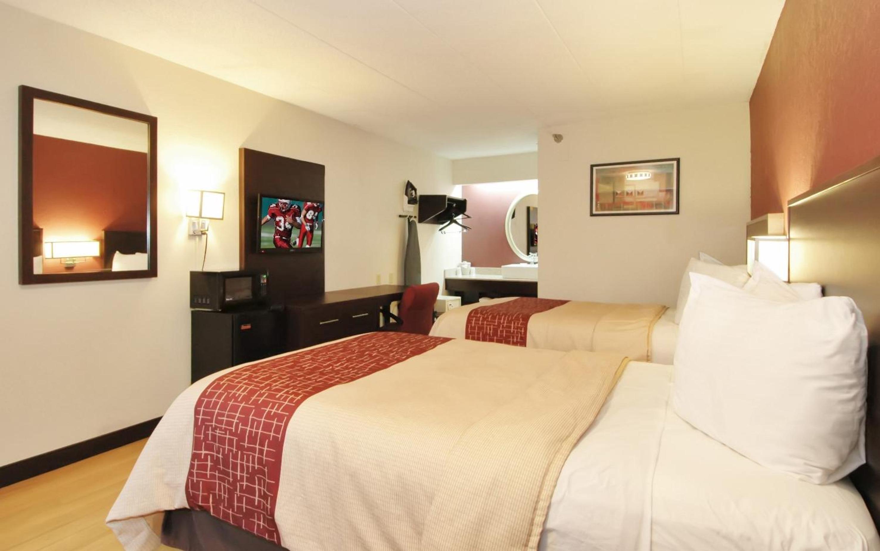 Deluxe Room with Two Double Beds Smoke Free - Photo 4