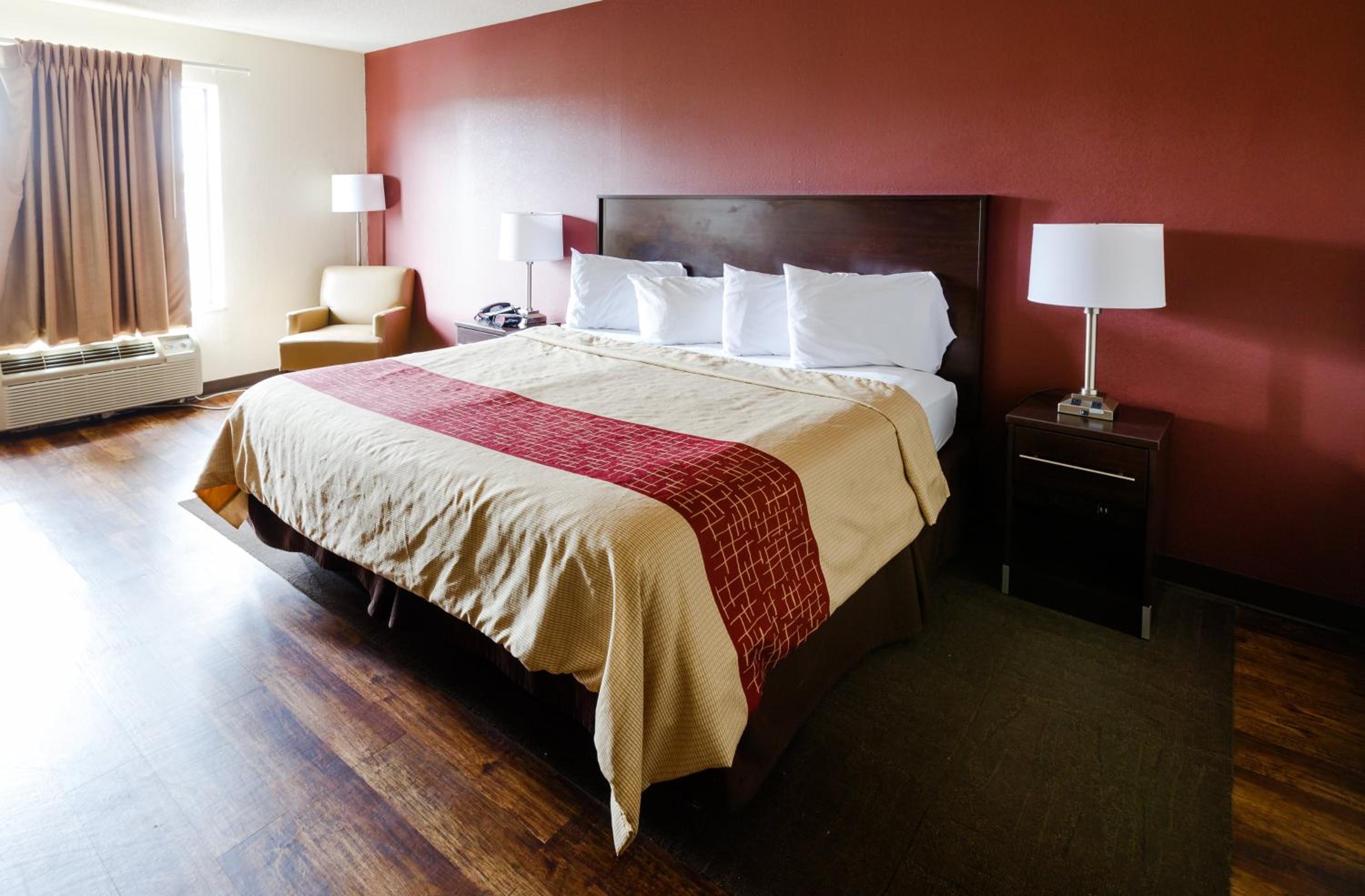 Standard King Room - Non-Smoking  photo 1