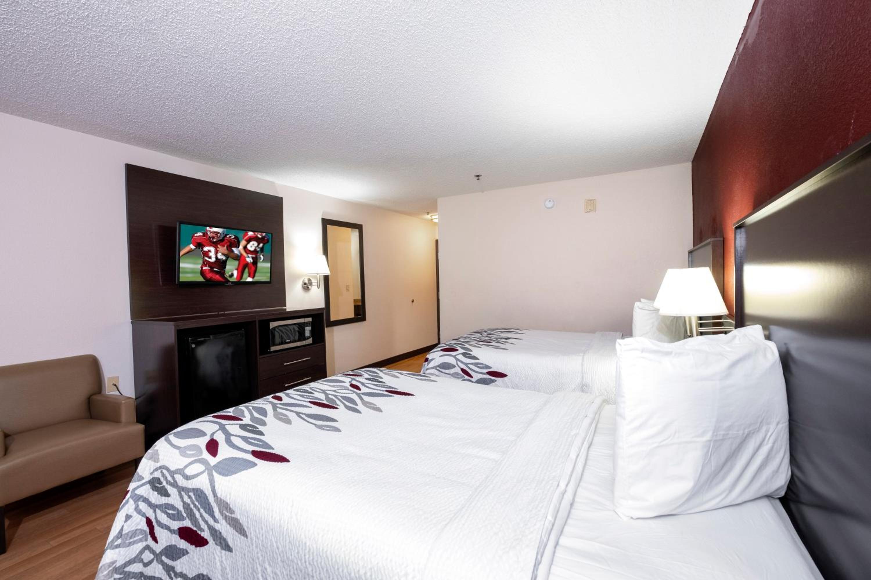 Deluxe Room with Two Double Beds Smoke Free - Photo 6